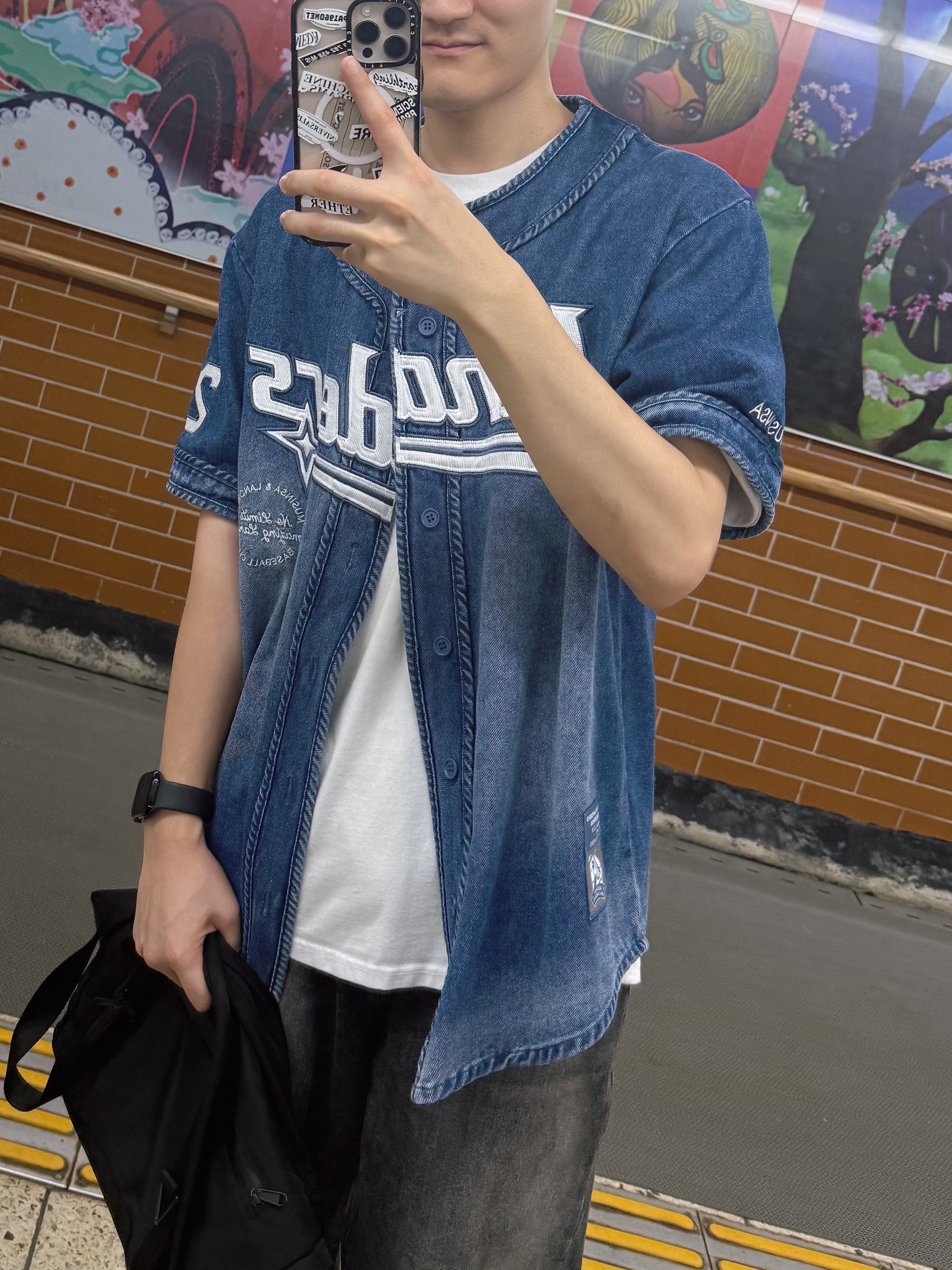SSG Landers 24 Denim Jersey (Non Marking Ver.) 착용 스타일