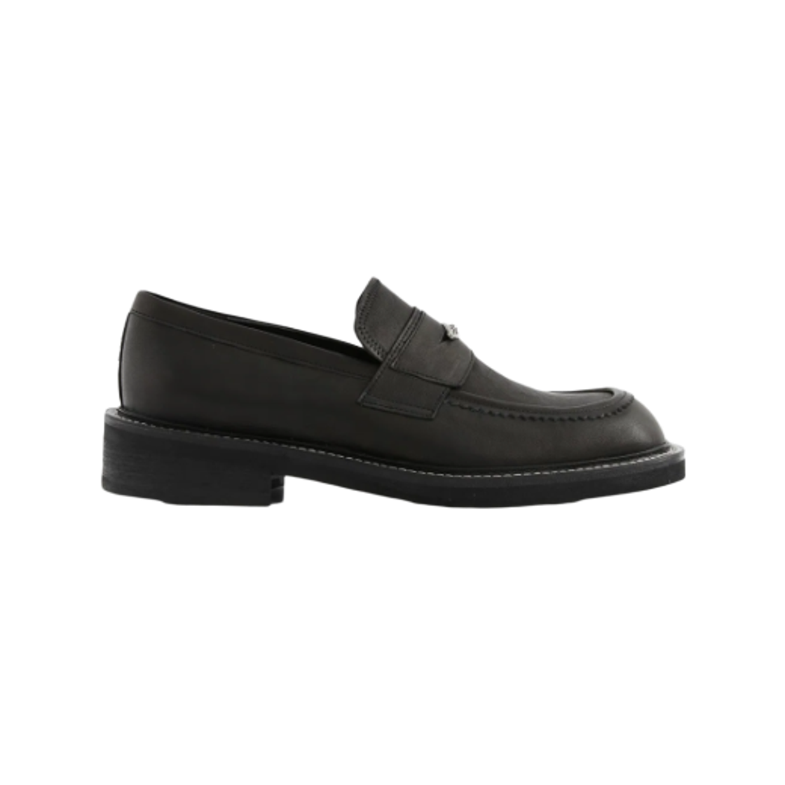 로맨틱 무브 하프문 레더 로퍼 워싱 블랙(Romantic Move Half Moon Leather Loafer Washing Black)