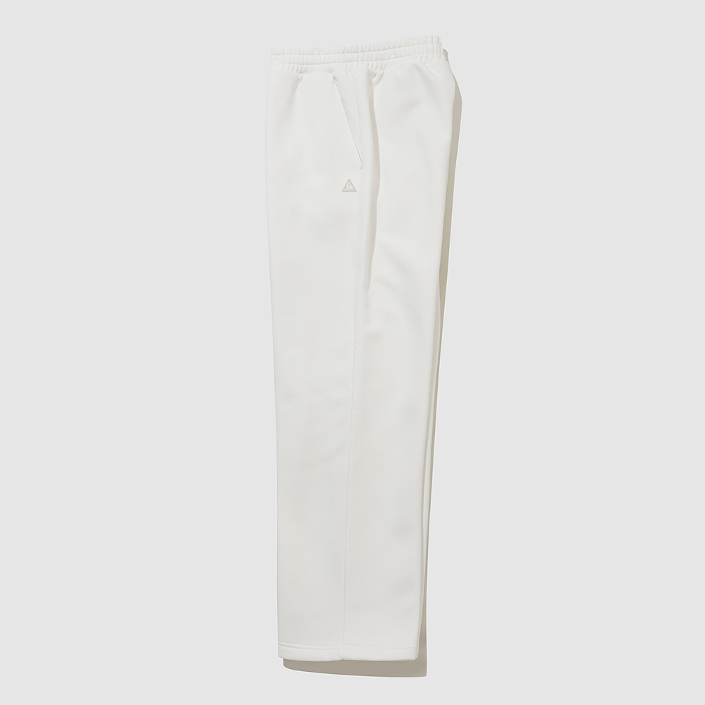 르꼬끄 스포르티브 유니 기모 루즈핏 스트레이트 팬츠 - 아이보리 QQ423LFPO1(le coq sportif Unisex Essential Brushed Straight Pants Ivory) - 4