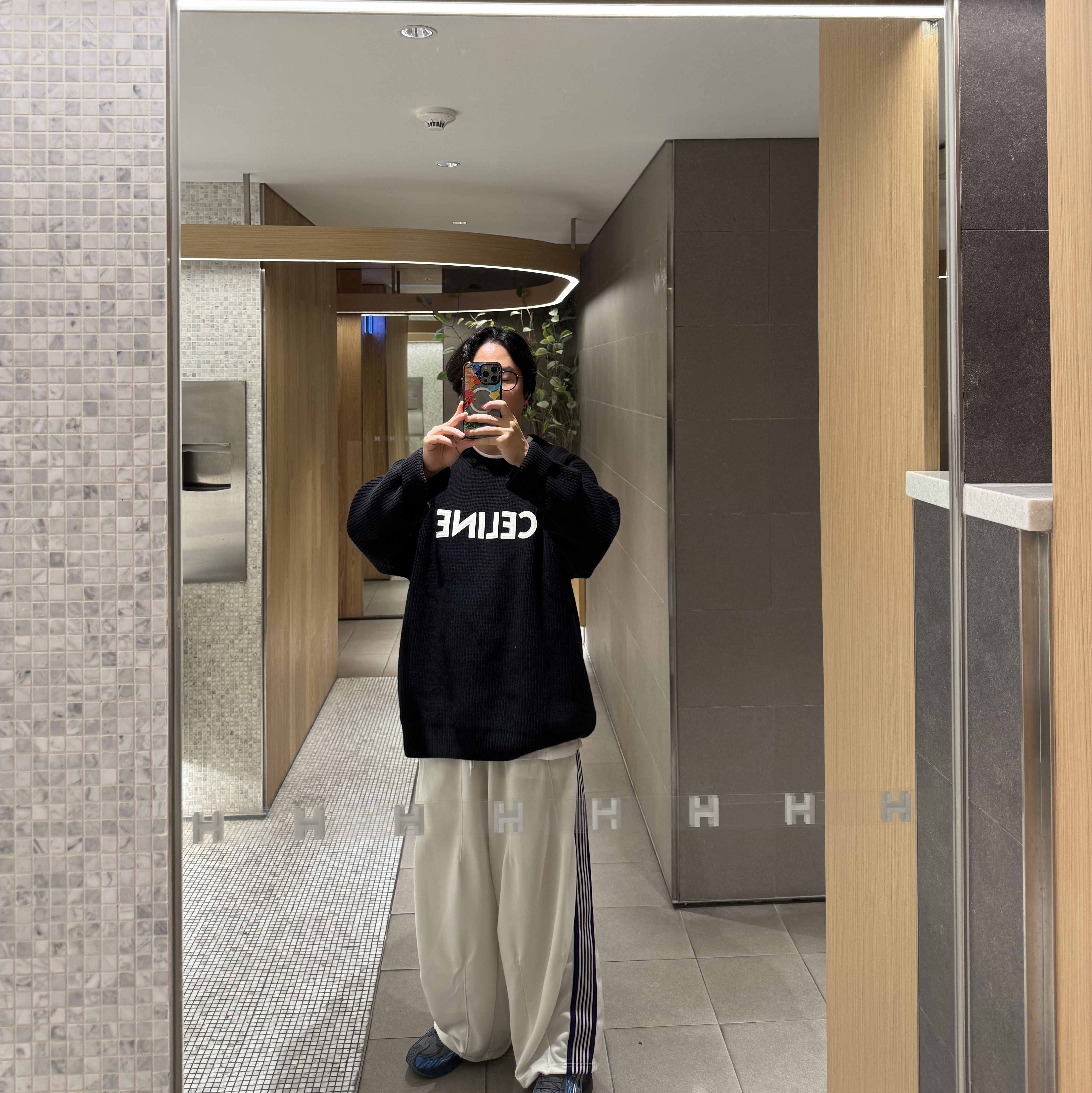 Celine Oversized Sweater in Ribbed Wool Black, (W) Asics x Kiko Kostadinov Gel-Flammae Blue Ironclad 착용 스타일