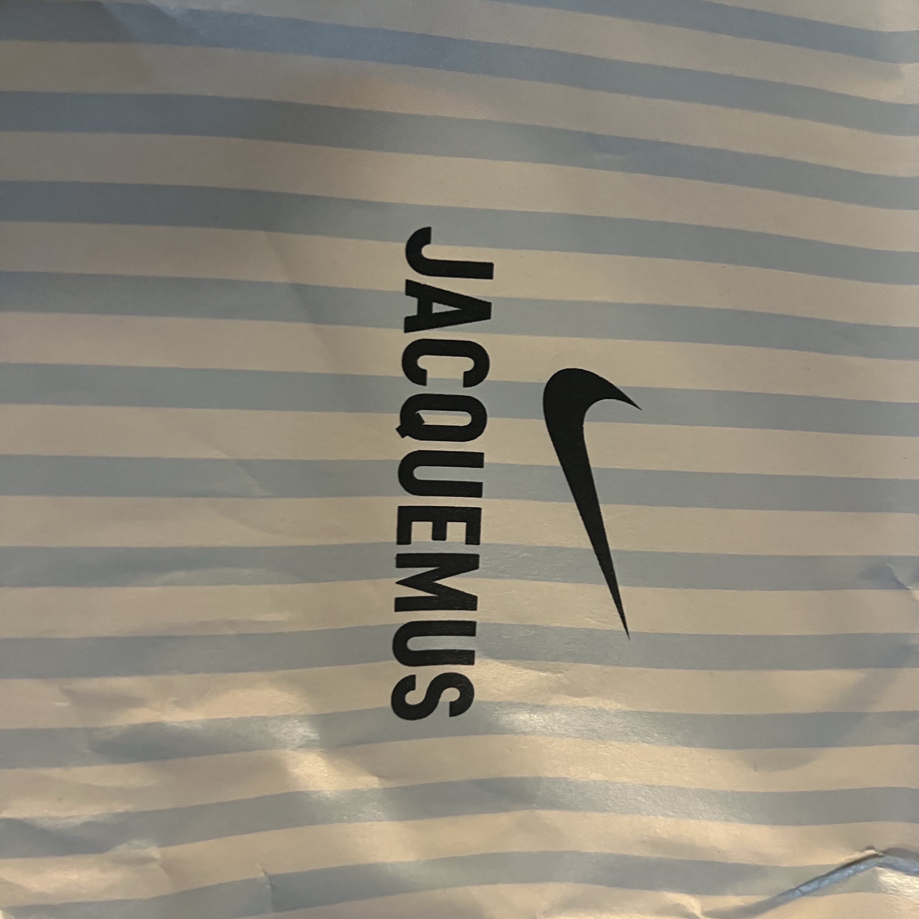 Nike x Jacquemus Moon Shoe SP Off Noir Cashmere 착용 스타일 - 2