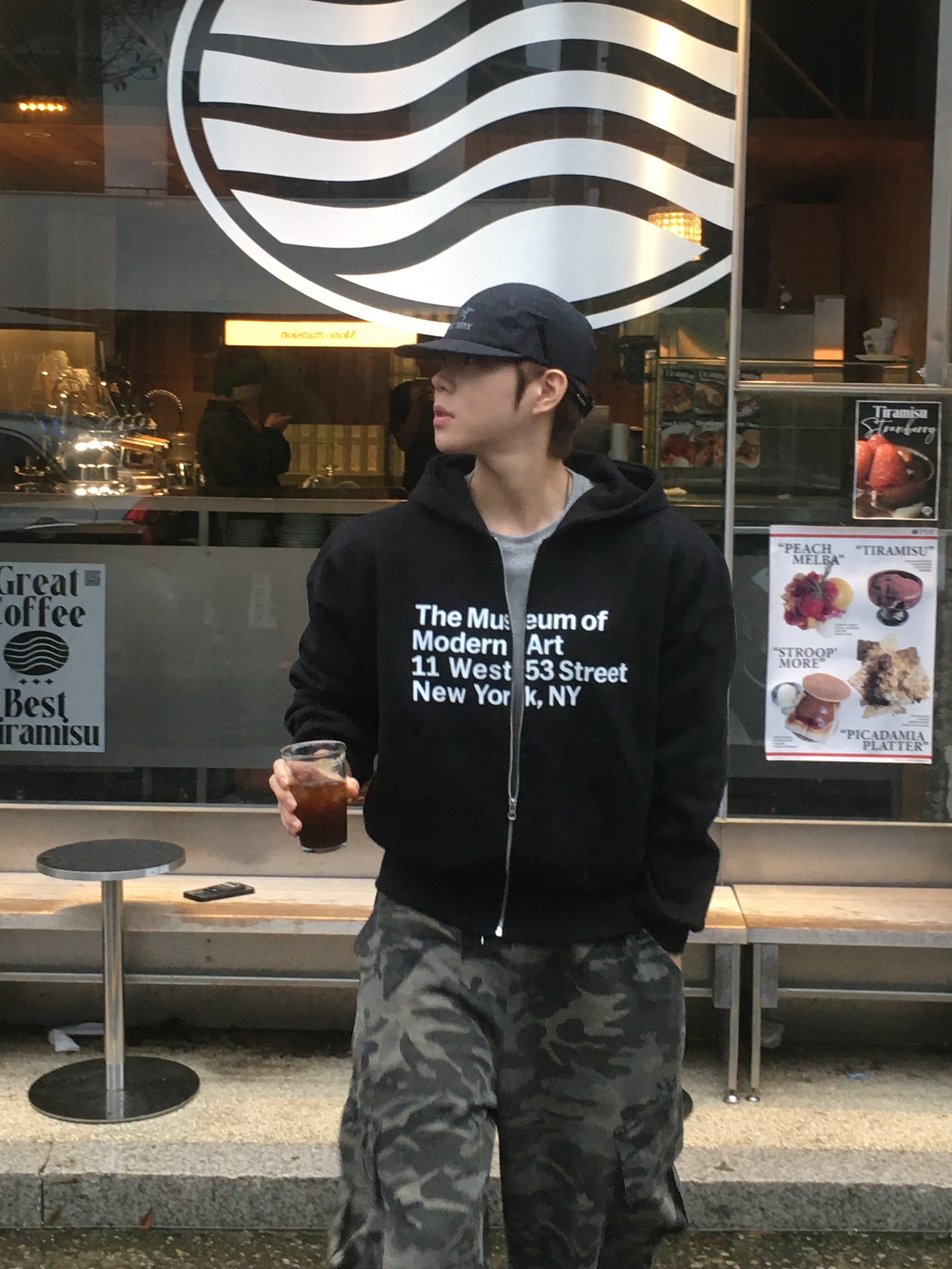 Arc'teryx Gore 5 Panel Cap Black, Timberland Premium 6 inch Waterproof Boot Wheat Nubuck - Wide 착용 스타일 - 1