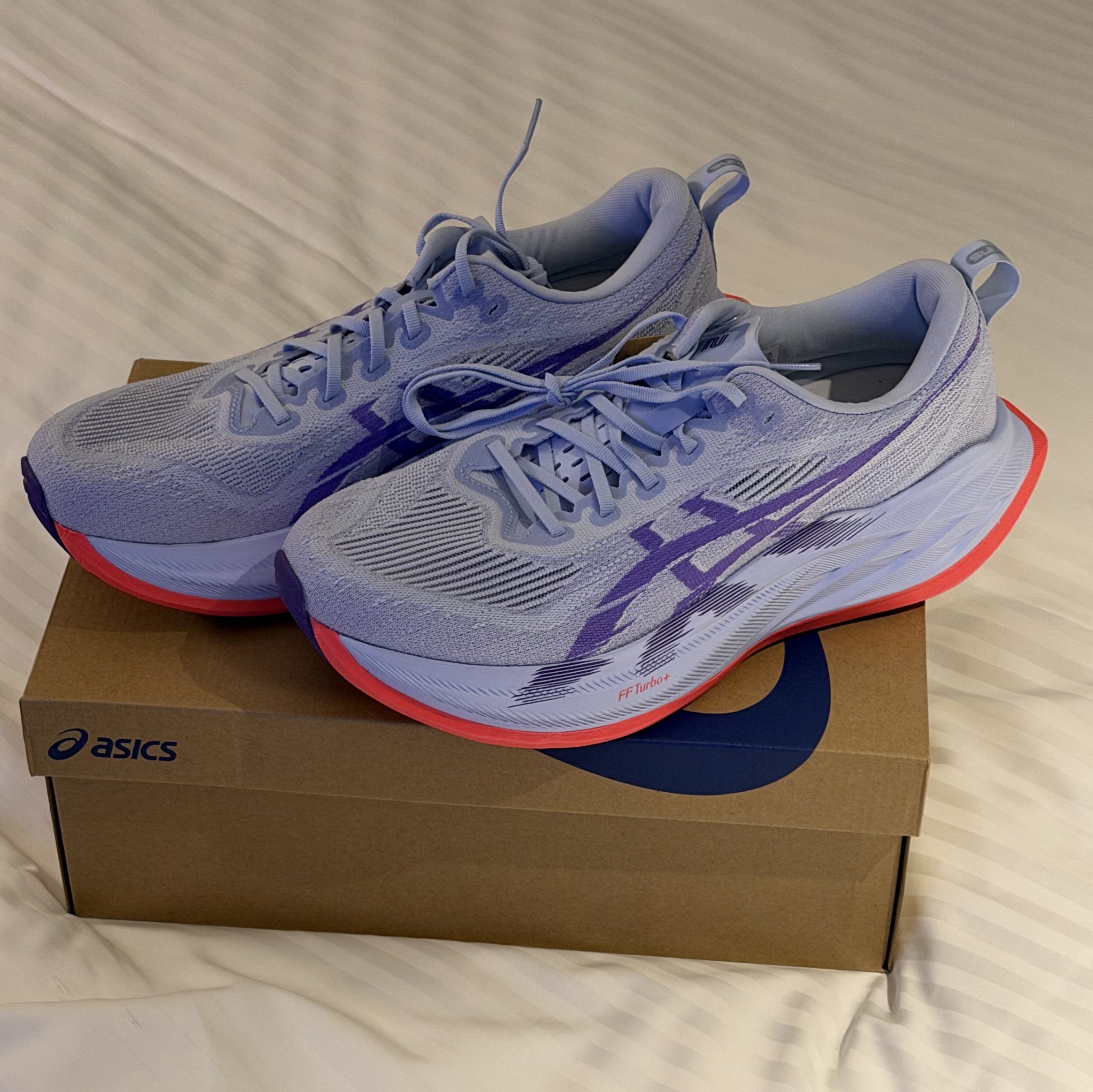 Asics Superblast 2 Blue Fade Edo Purple 착용 스타일