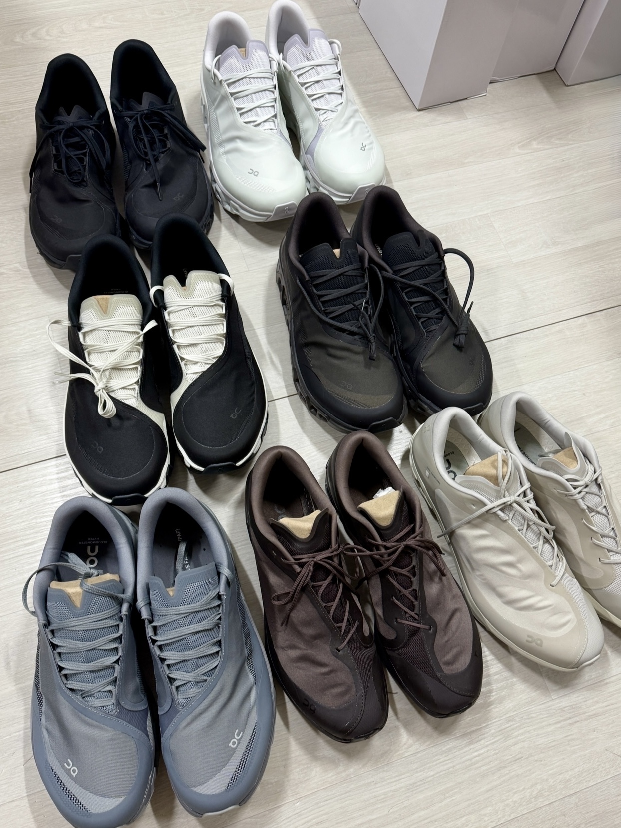 On Running x Post Archive Faction (Paf) Cloudmonster Hyper Phantom Apollo, On Running x Post Archive Faction (Paf) Cloudmonster Hyper Black 착용 스타일 - 1