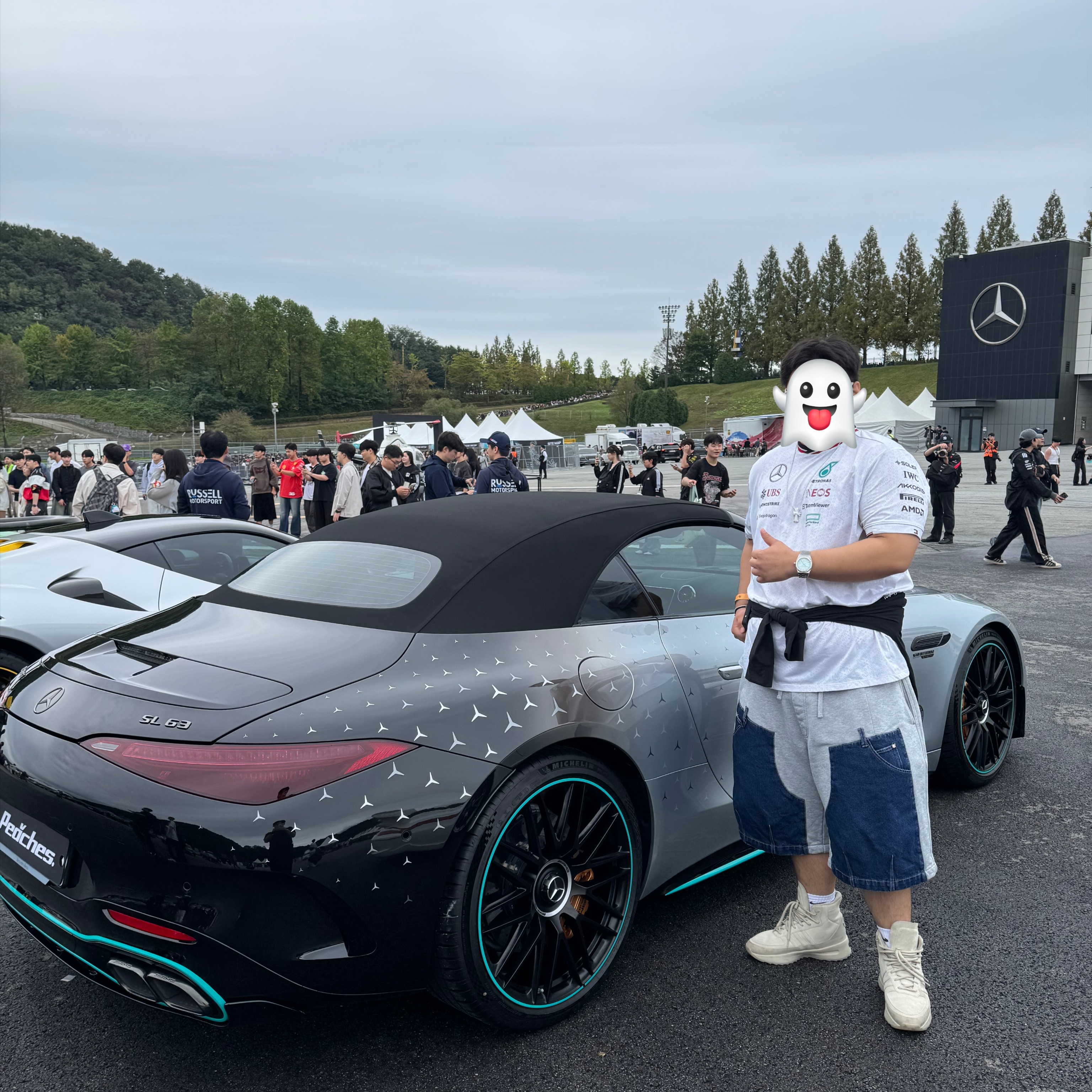 Adidas x Fear of God Athletics Los Angeles Hikers Sesame, Mercedes AMG Petronas x Adidas Formula One Team Quarter Zip Black White - KR Sizing 착용 스타일 - 3