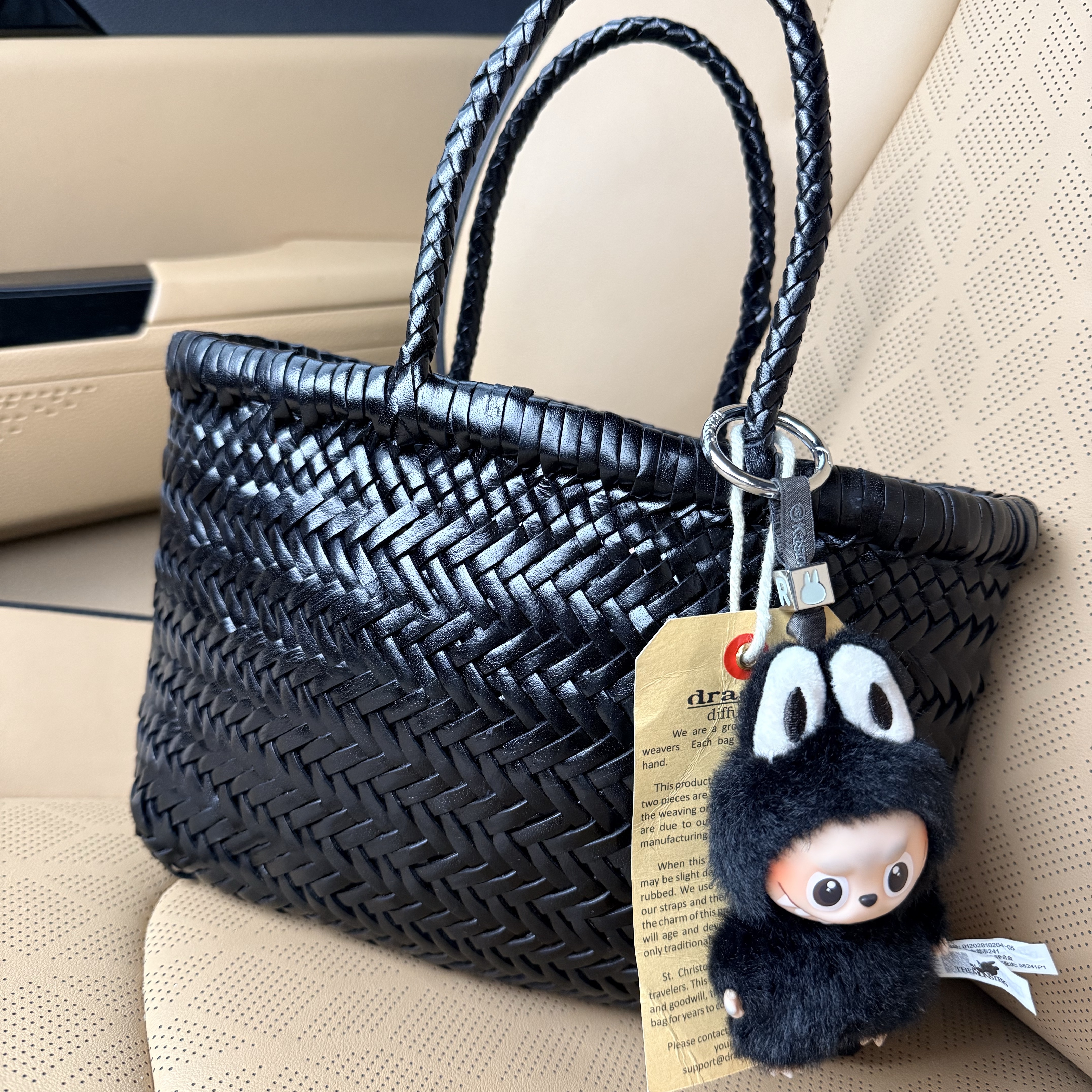 Dragon Diffusion Mini Flat Gora Black 착용 스타일 - 1