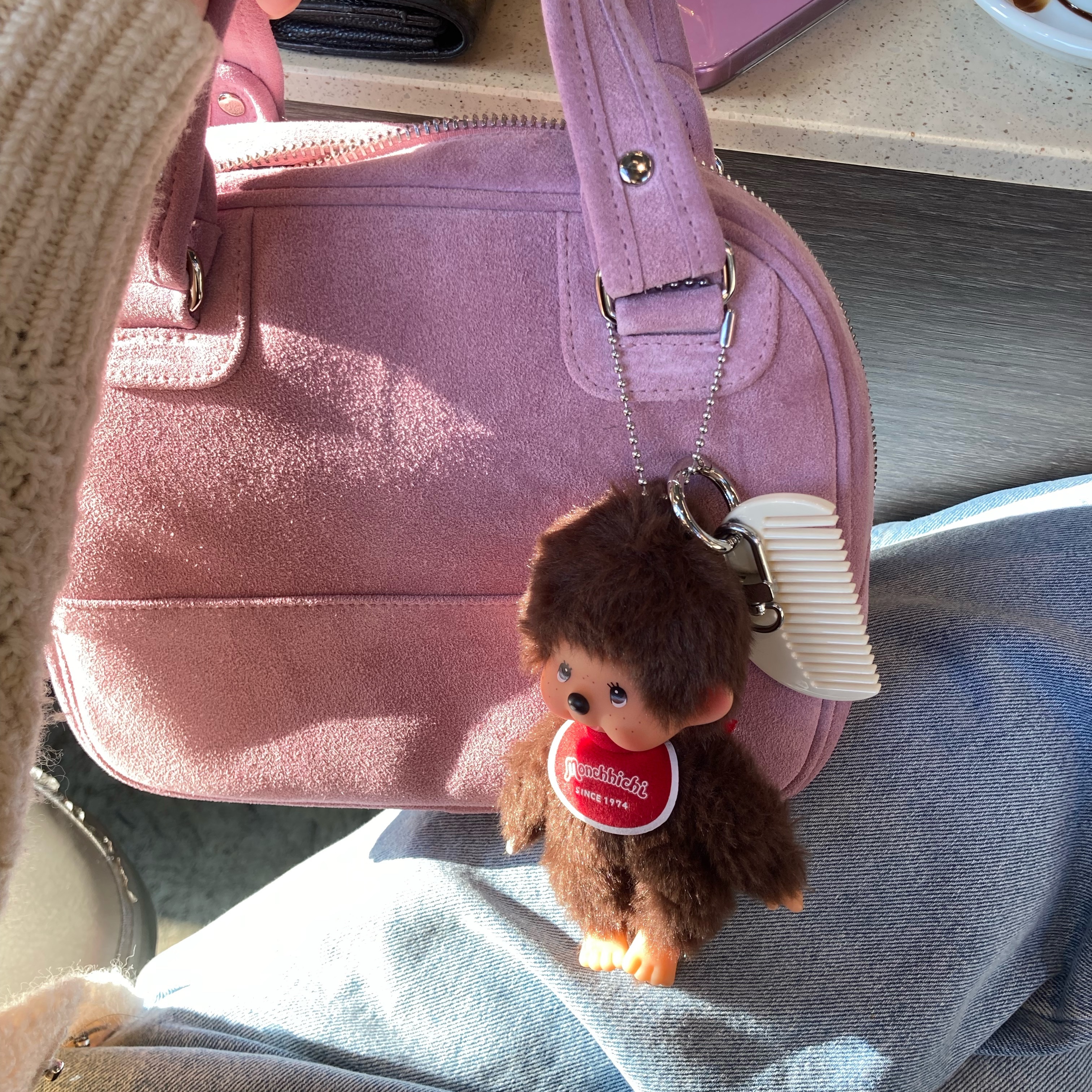 Monchhichi SS Boy Key Chain Brown 착용 스타일 - 3