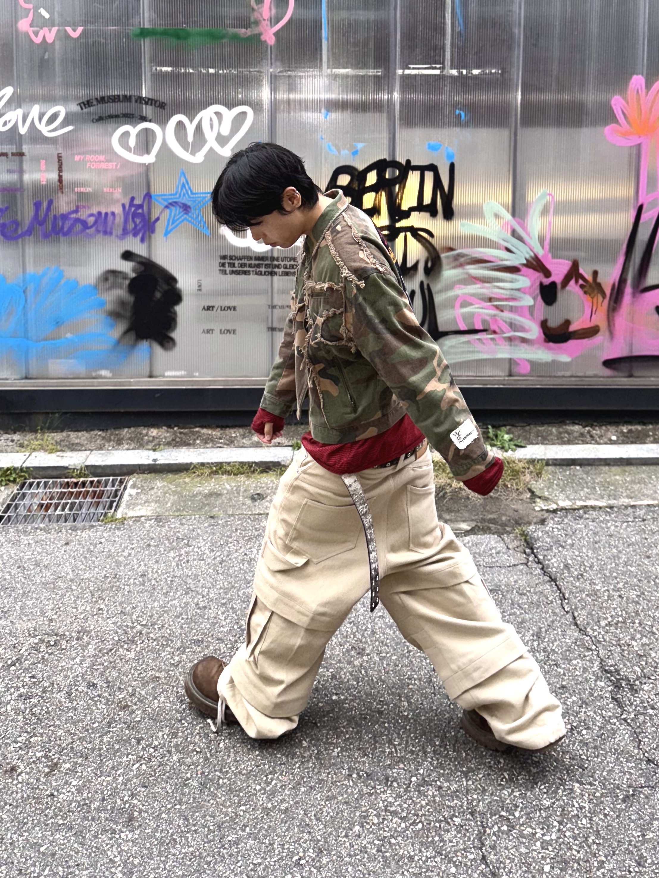 MJD Stripe Finger Hole Long Sleeve T-Shirt Red, MJD x Kamien Double Hole Belt Oak Brown 착용 스타일 - 1
