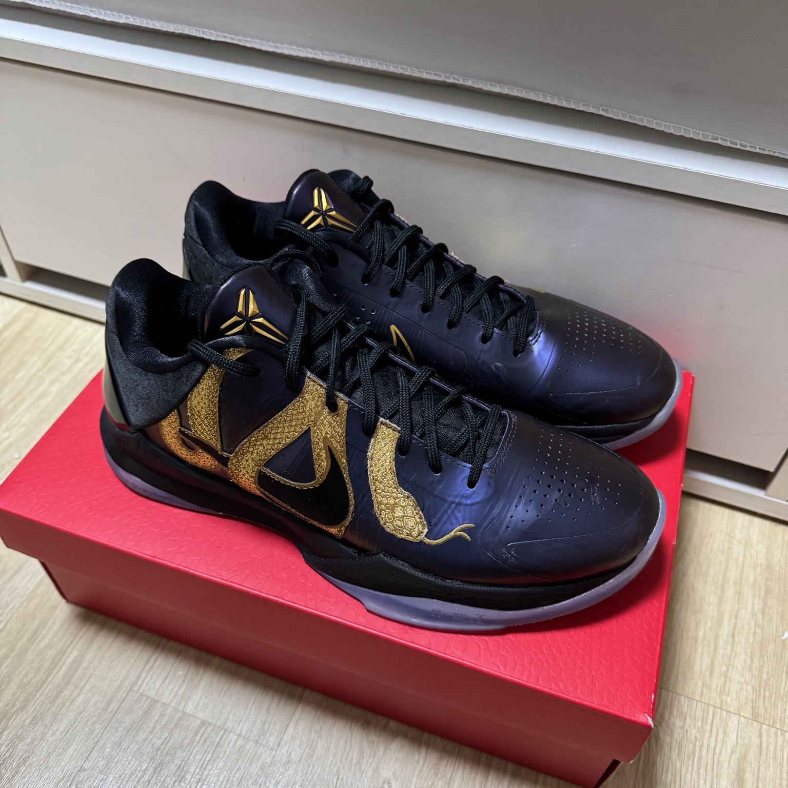 Nike Kobe 5 Protro Year of the Mamba Eggplant, Nike Book 1 EP Sunrise Pink Foam Playful Pink 착용 스타일 - 2