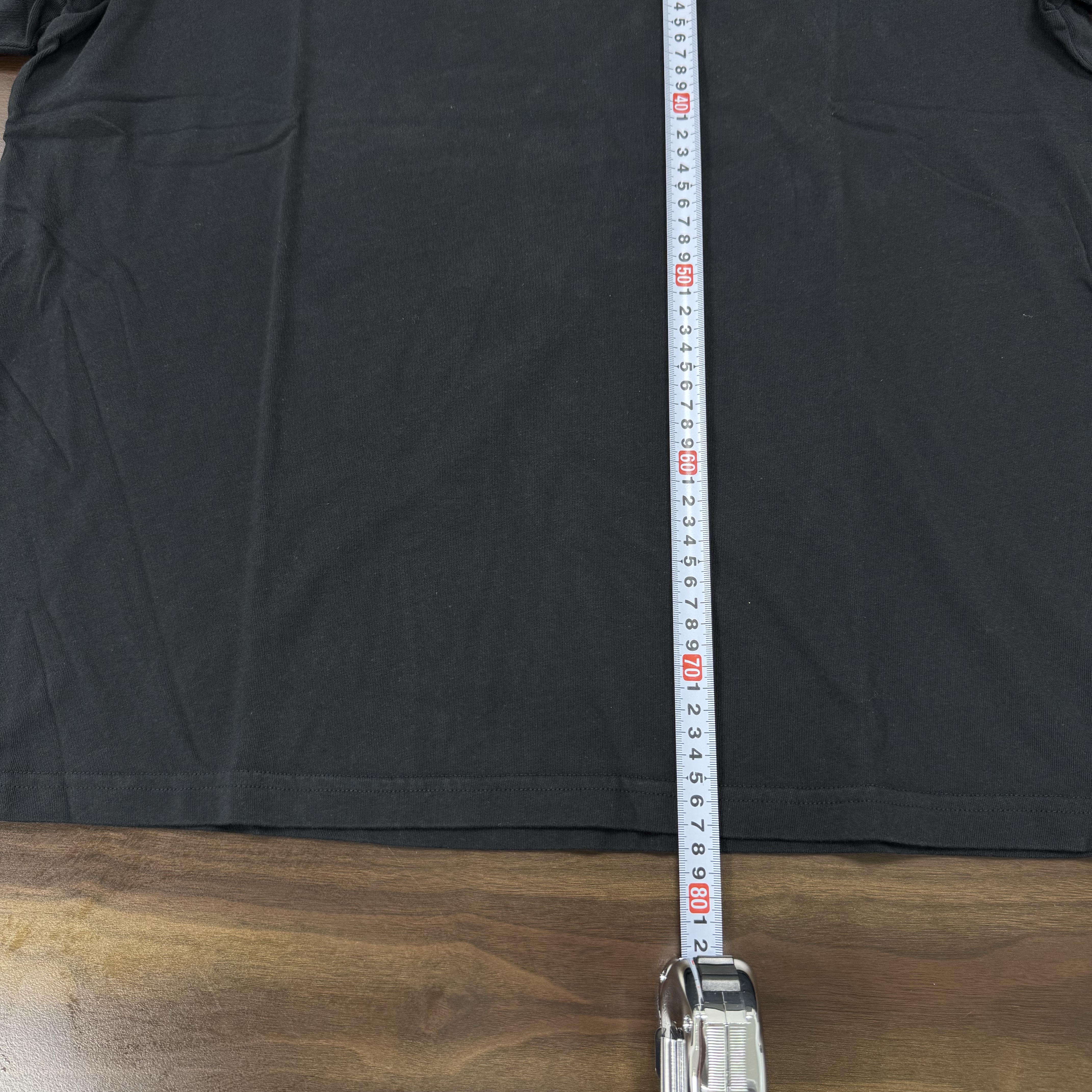 Supreme Capital S/S Top Black - 25SS 착용 스타일 - 2