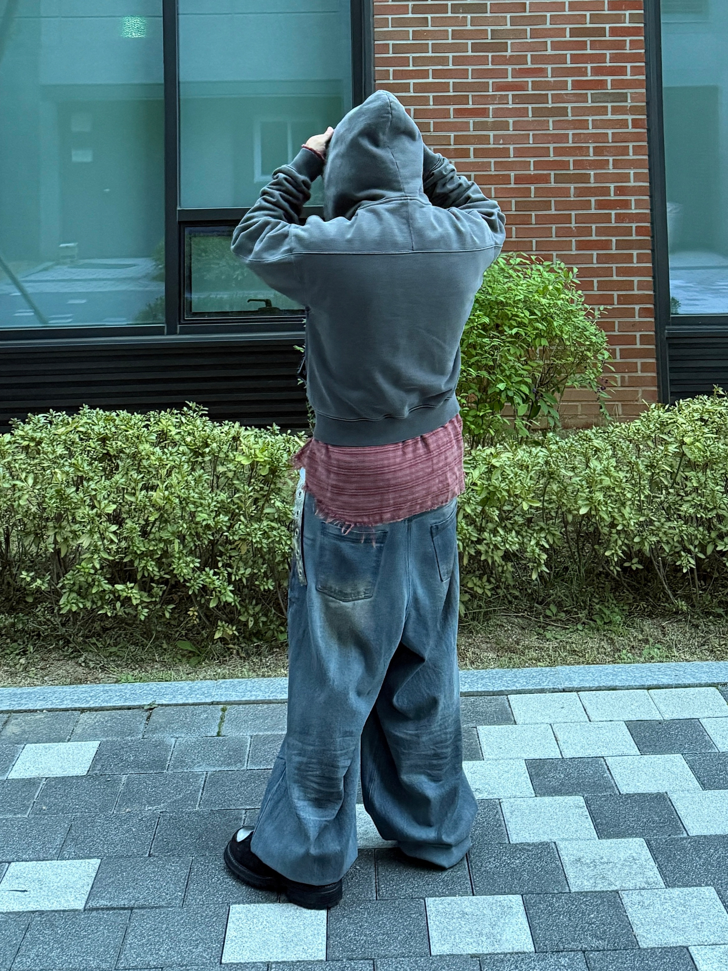 BLR Destroyed Oil Washed Wide Denim Pants Light Blue, [KREAM 단독] LOSTGARDEN Nestor 착용 스타일 - 3