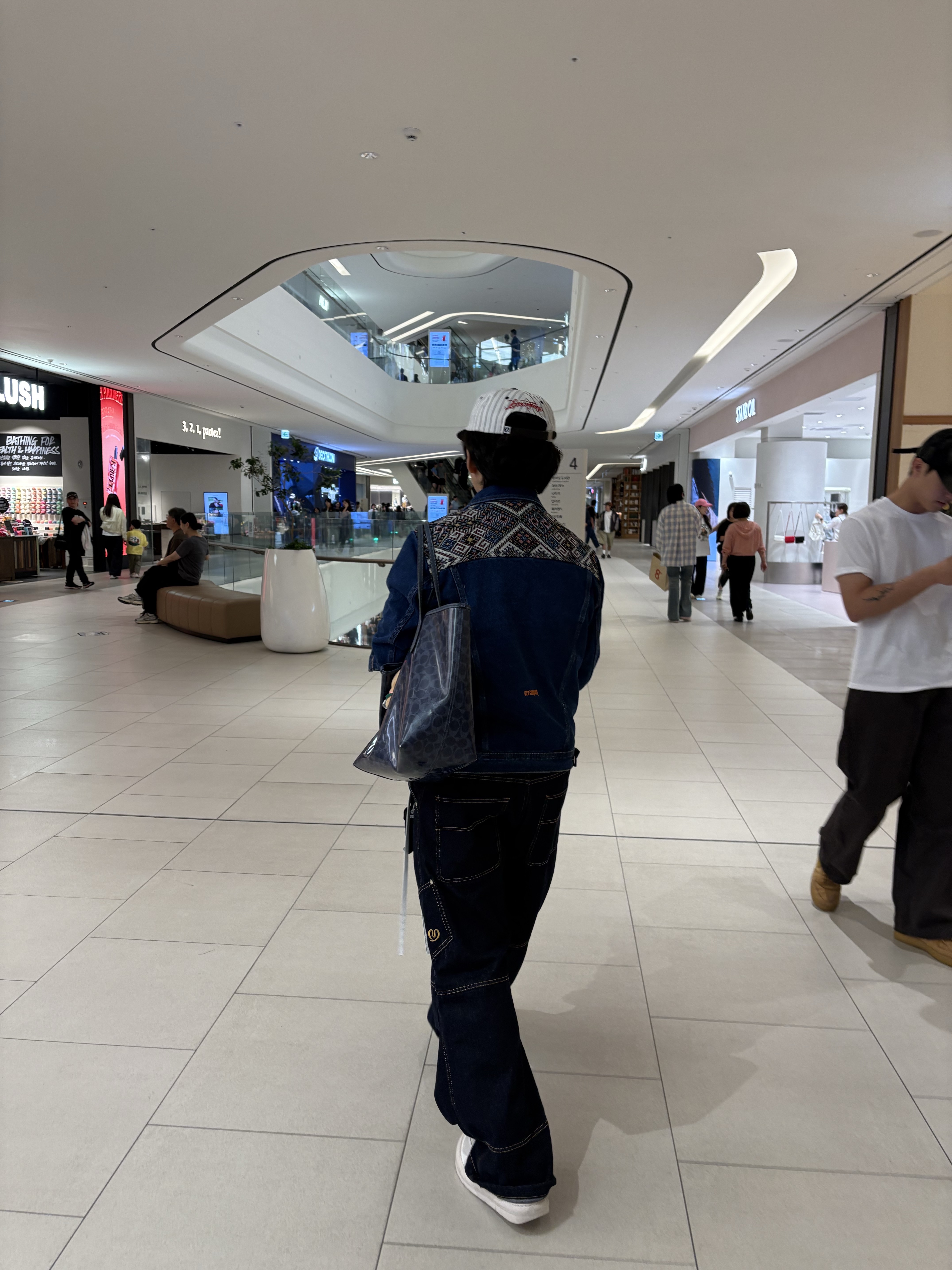 ersco Ancient Denim Trucker Jacket Blue 착용 스타일 - 2