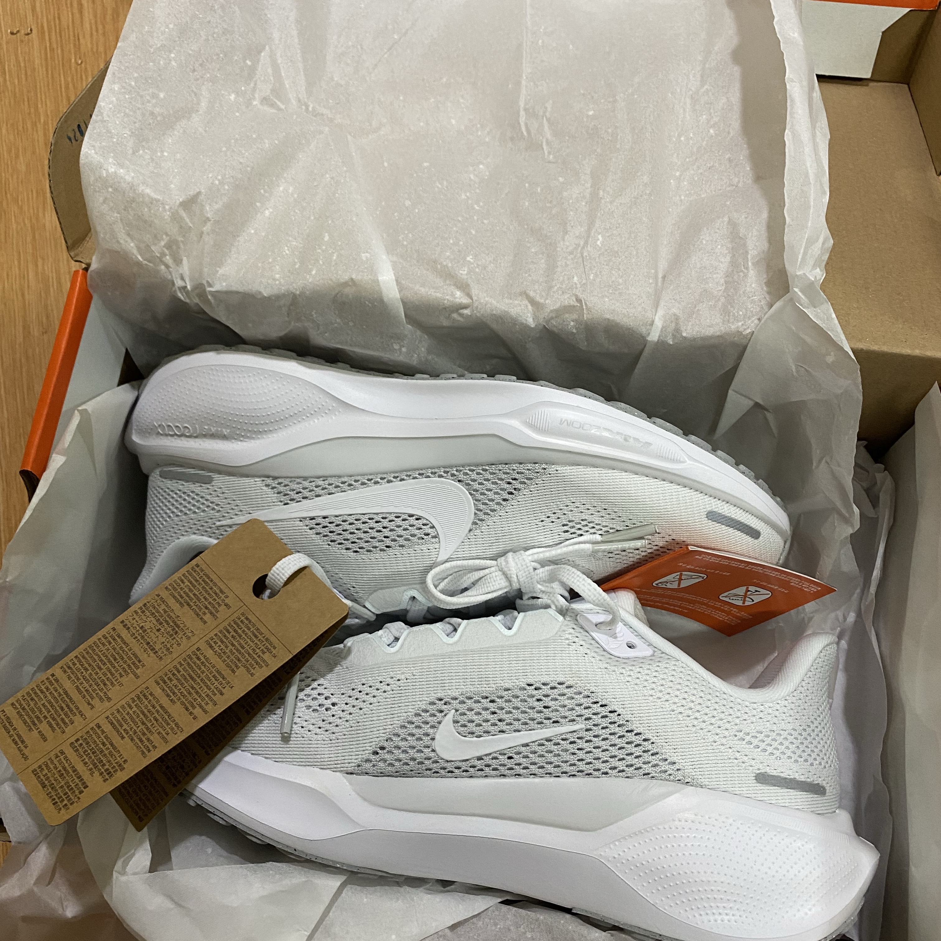 (W) Nike Air Zoom Pegasus 41 White Pure Platinum 착용 스타일