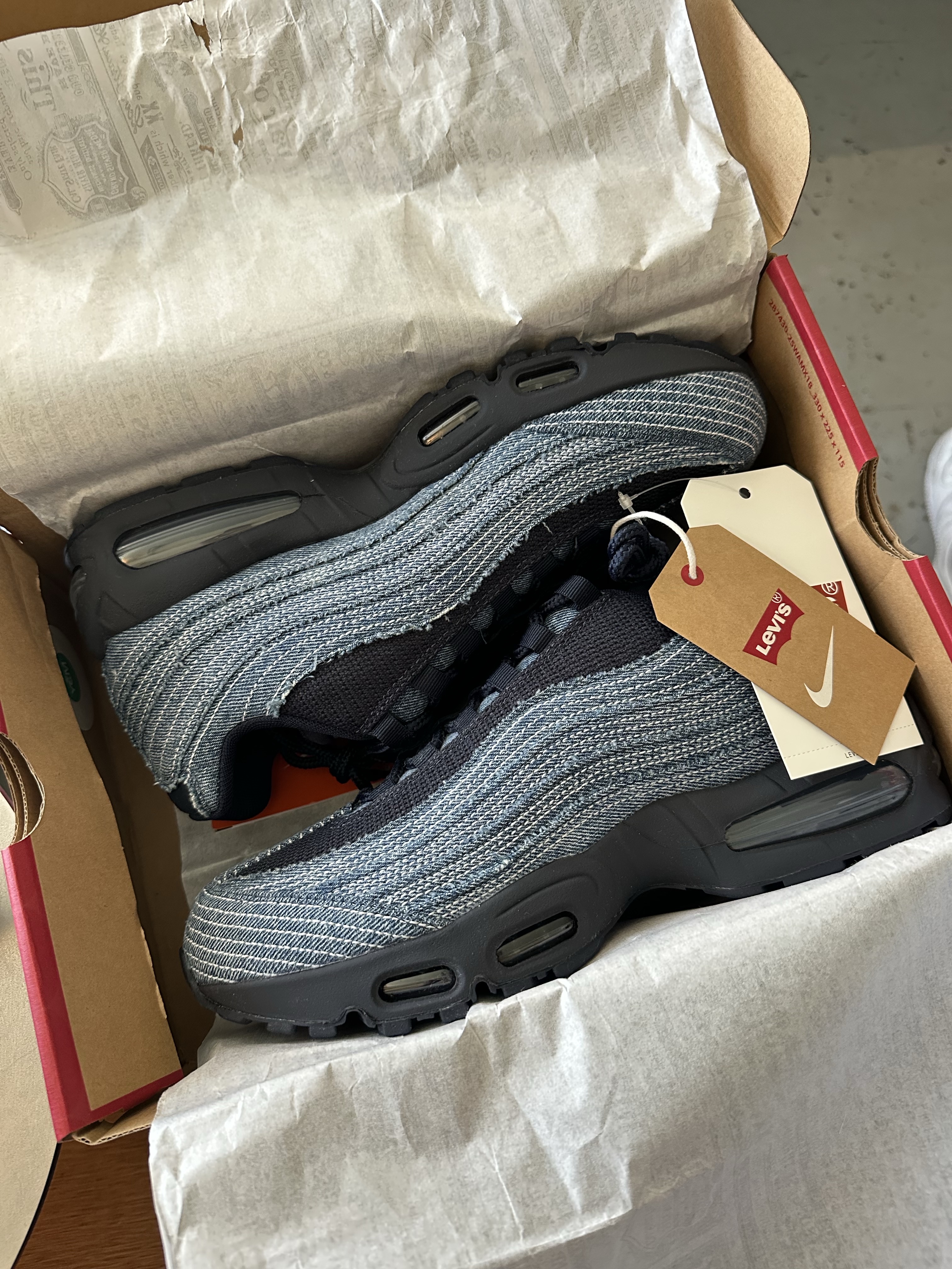 Nike x Jacquemus Moon Shoe SP Alabaster Off Noir, On Running x Post Archive Faction (Paf) Cloudmonster Hyper Black 착용 스타일 - 7