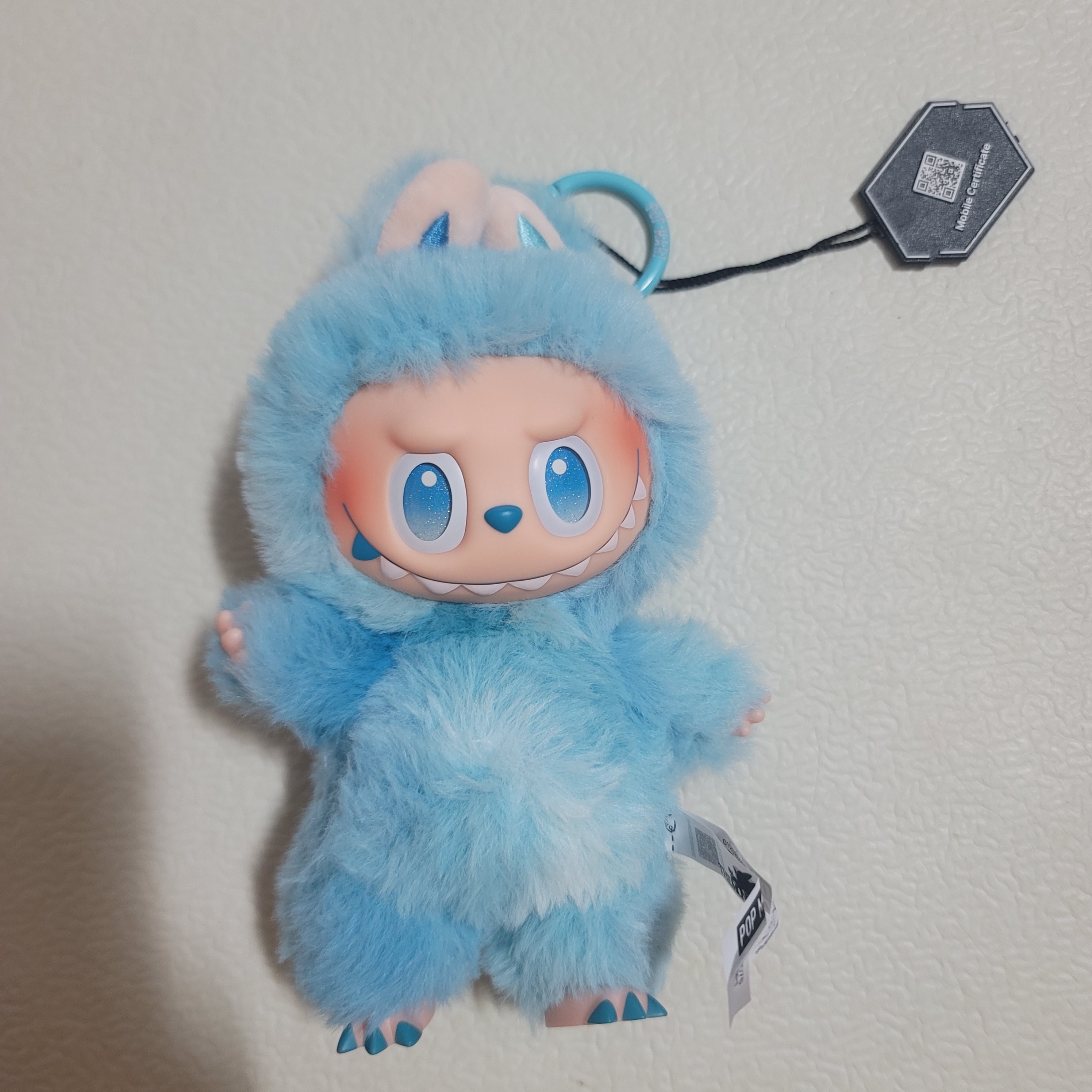 Pop Mart Labubu The Monsters Highlight Series Hope Keyring (Opened Case) 착용 스타일
