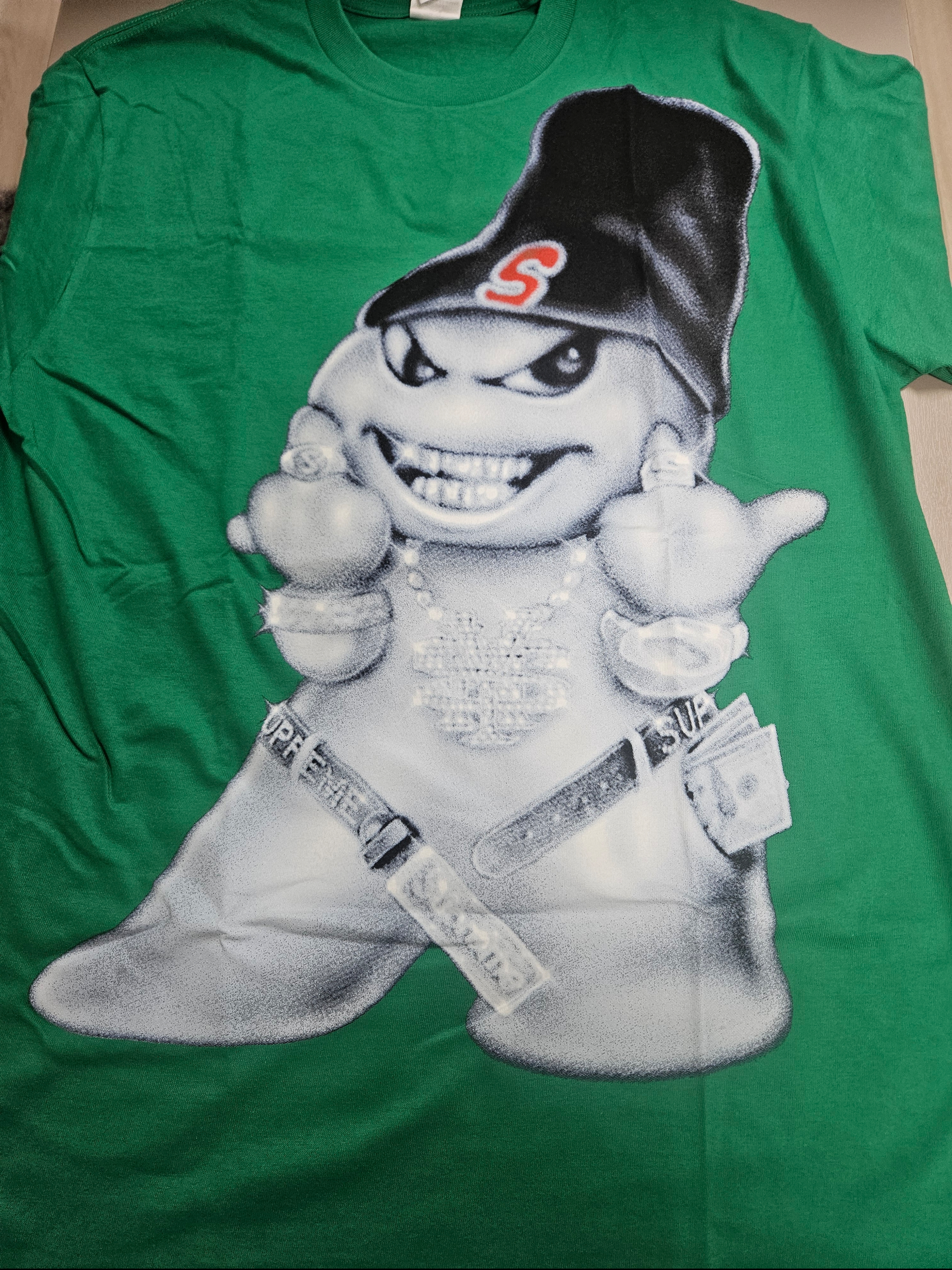 Supreme Snowman T-Shirt Green - 25FW 착용 스타일 - 7