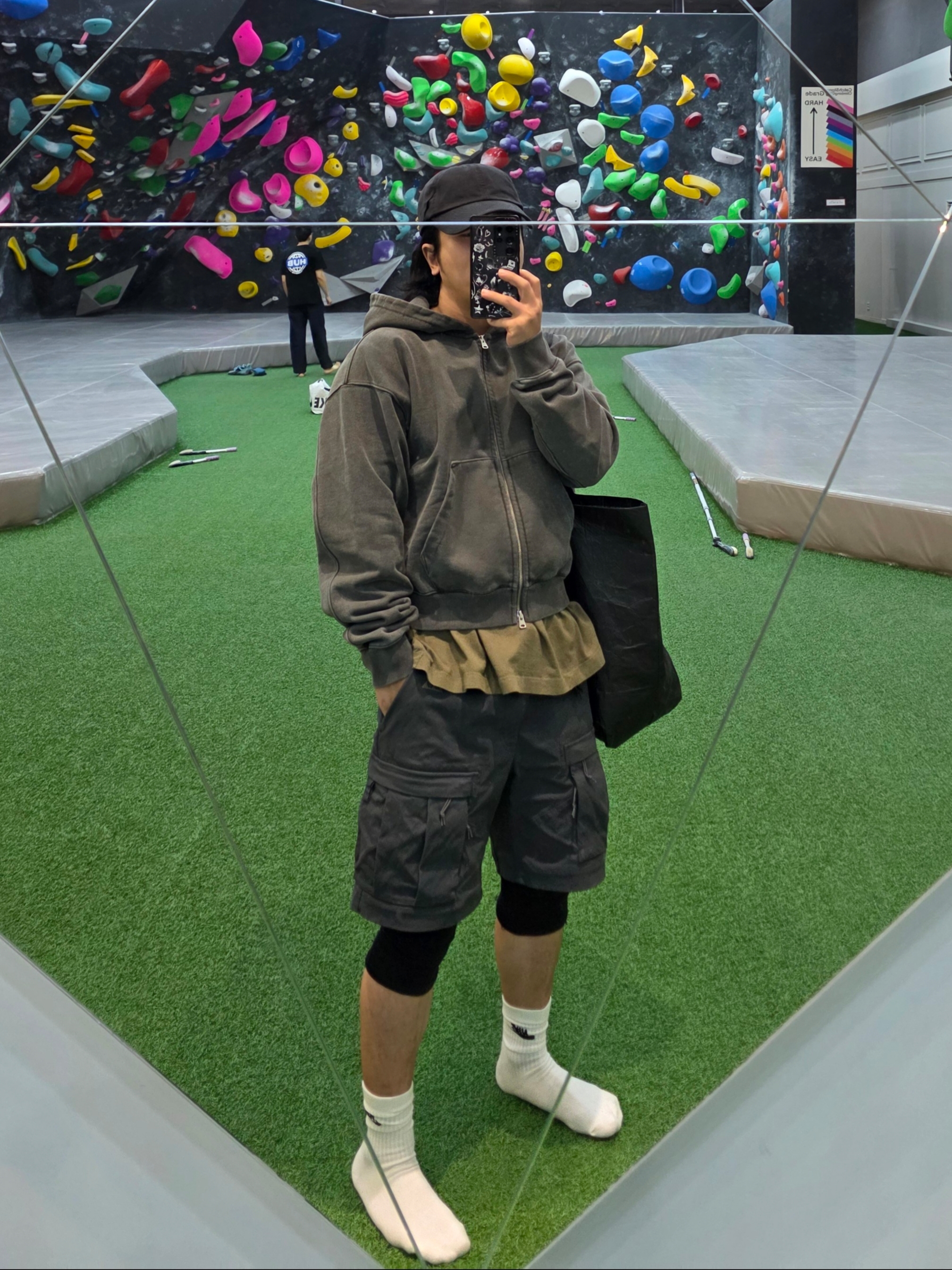 Nike ACG Smith Summit Cargo Pants Dark Smoke Grey - US/EU, Nike ACG Smith Summit Cargo Pants Dark Smoke Grey - Asia 착용 스타일 - 4