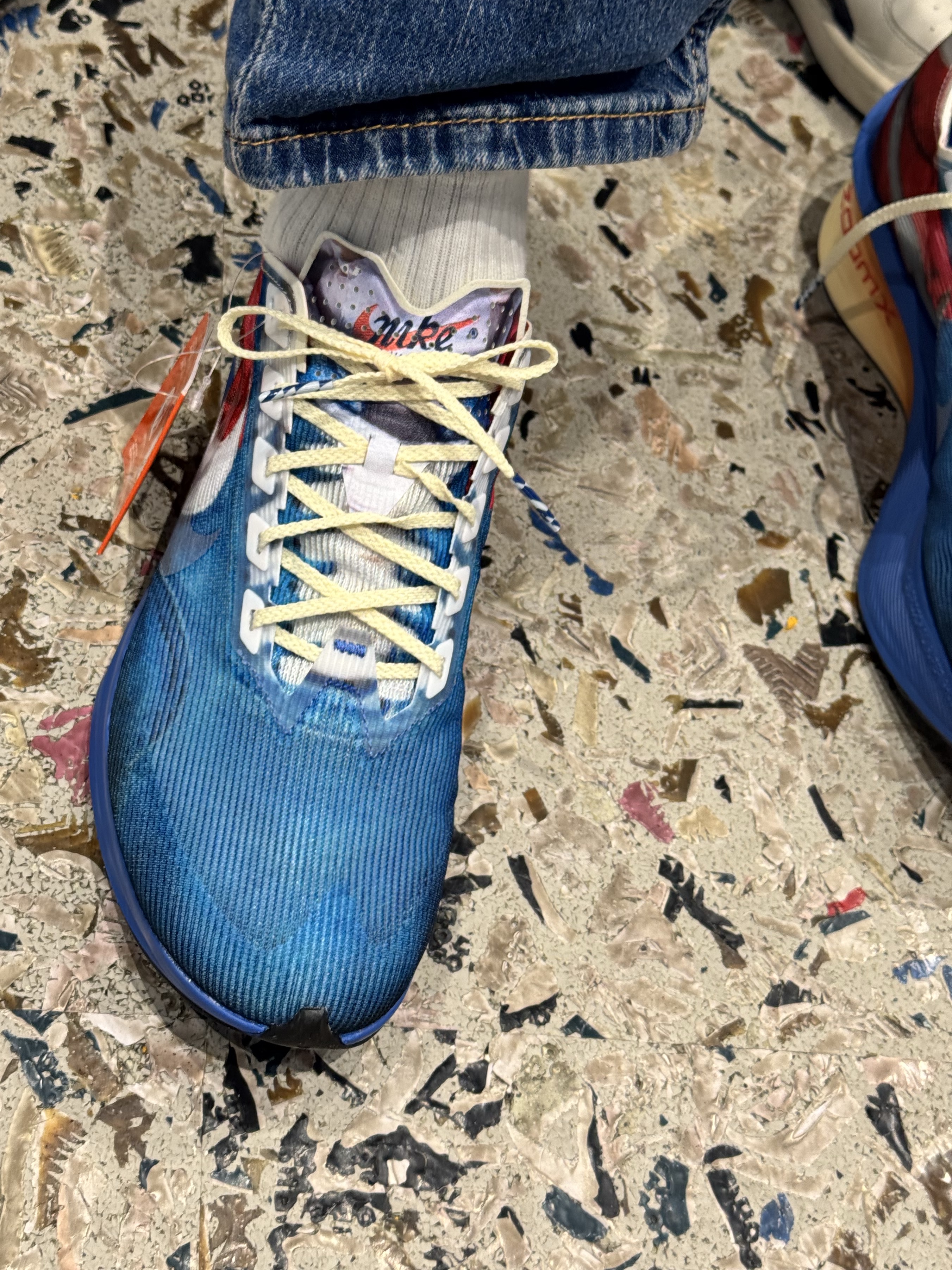 Nike ZoomX Vaporfly Next% 4 PRM Multicolor Clear 착용 스타일 - 6