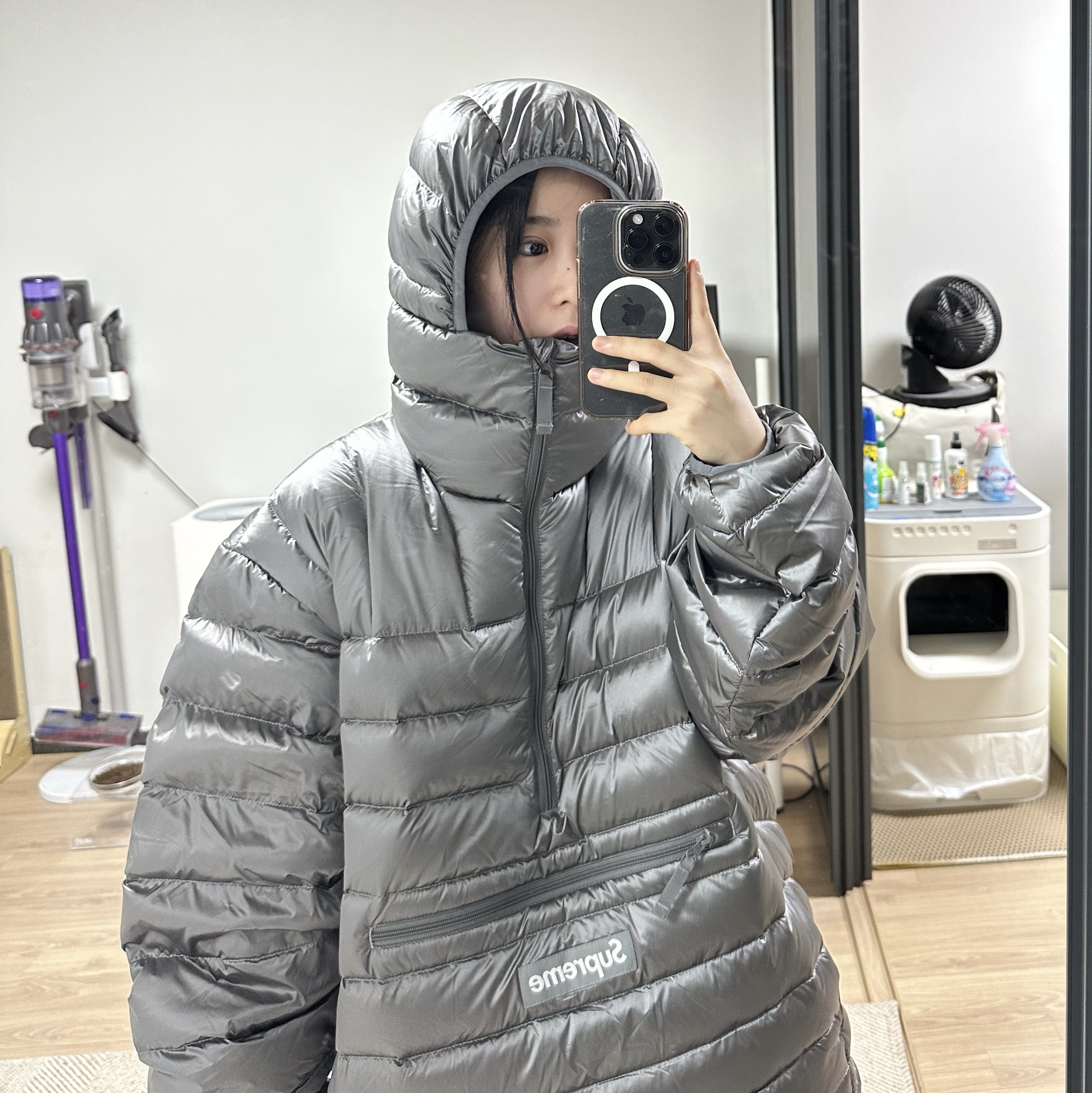 Supreme Micro Down Half Zip Hooded Pullover Silver - 25FW 착용 스타일