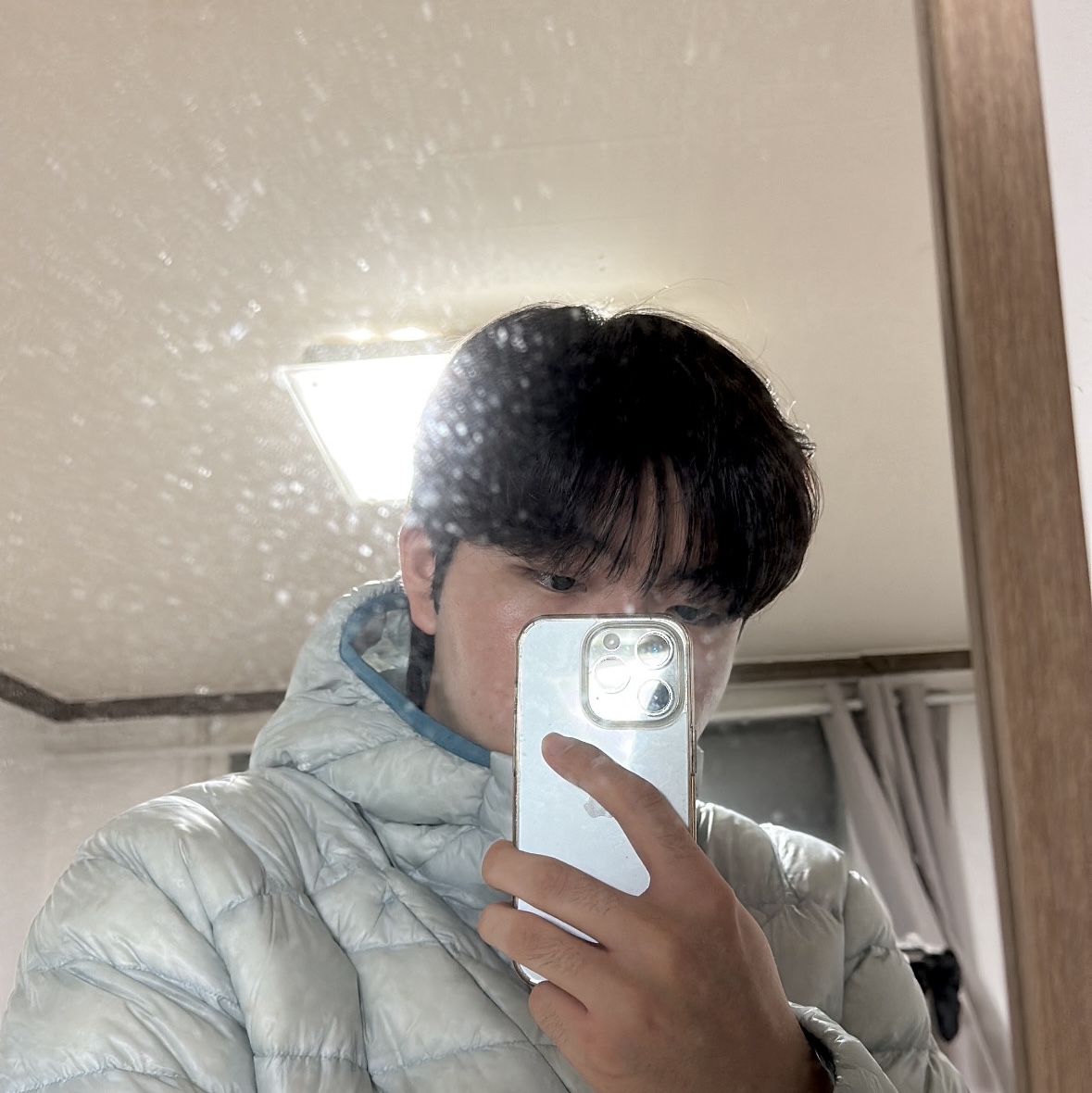 SIERRA DESIGNS Muir Lightweight Goose Down Hooded Jacket Light Grey 착용 스타일