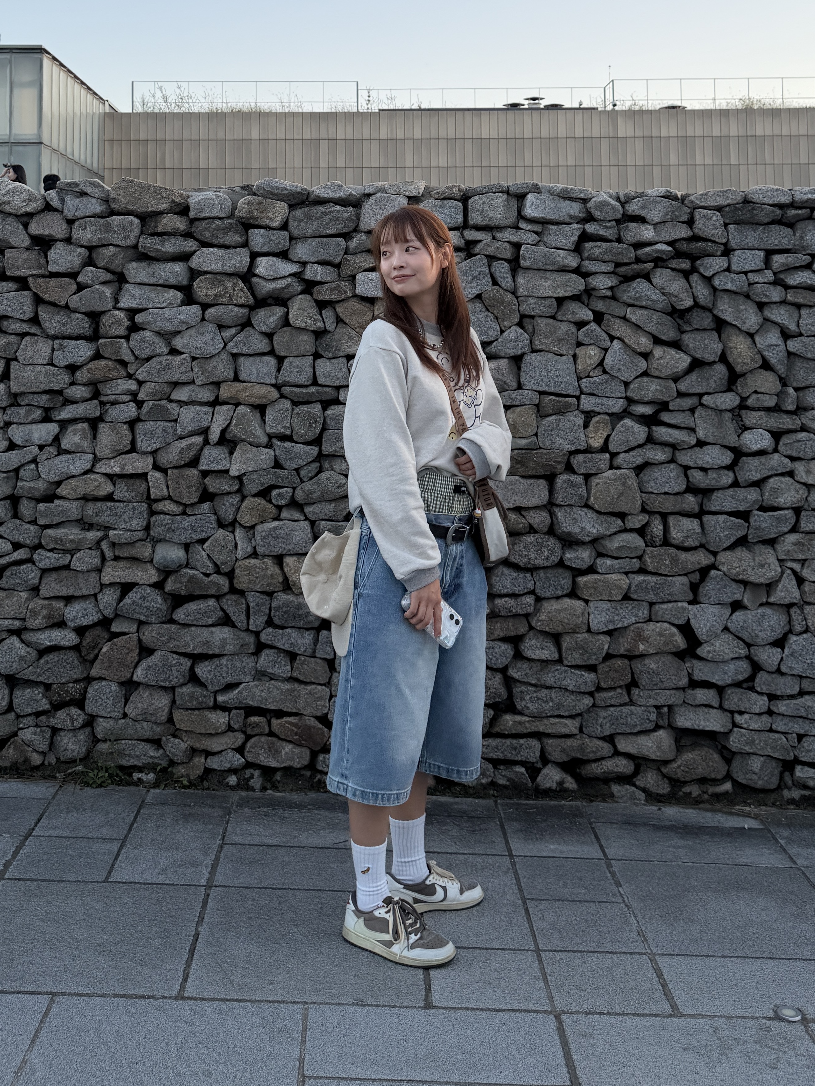 Kapital Top Fleece Crew Sweatshirt Peckish Little Bear Patch Kinari Gray, Human Made Shoulder Bag Brown 착용 스타일 - 4