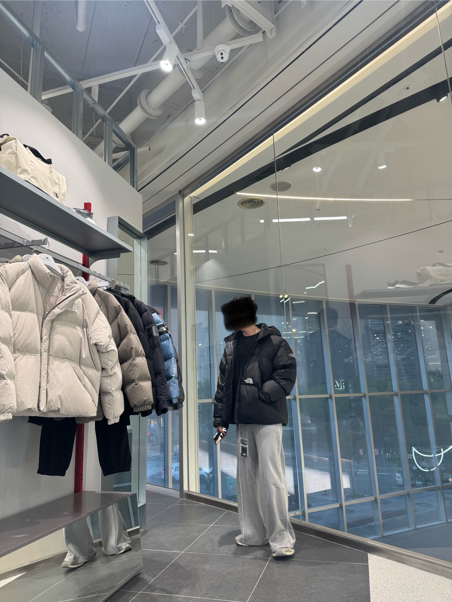 The North Face White Label Project Down Jacket RDS Black - 25FW, Balenciaga 3XL Sneakers Light Beige 착용 스타일 - 1