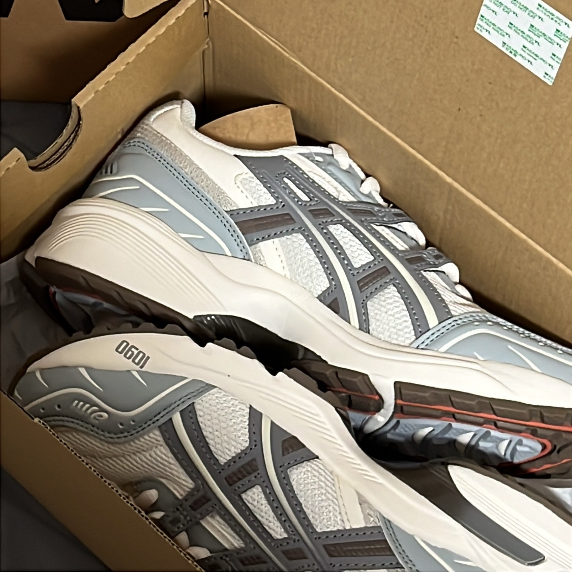 Asics Gel-1090 Blue Grey 착용 스타일