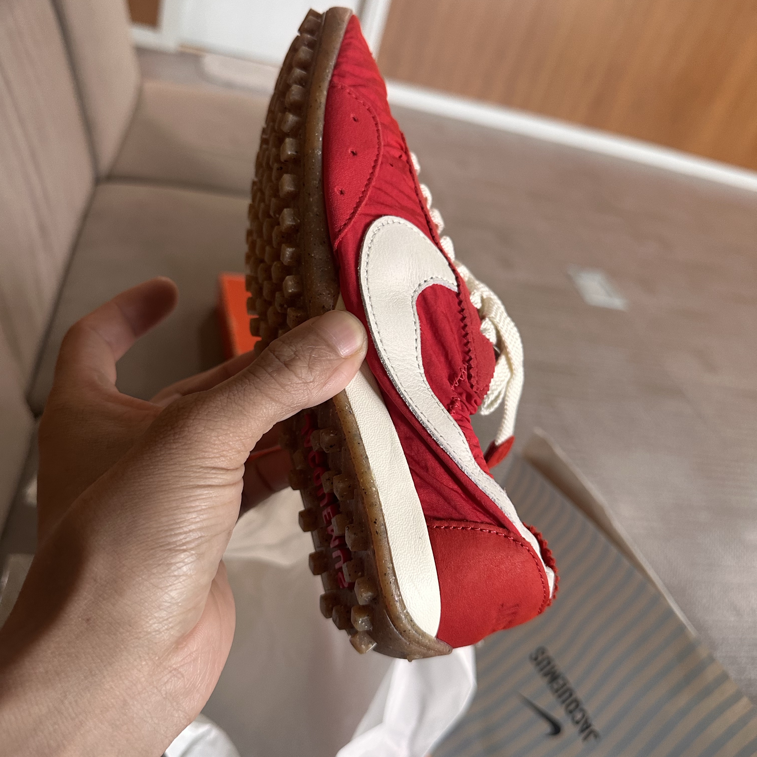 Nike x Jacquemus Moon Shoe SP University Red and Bicycle Yellow 착용 스타일 - 2