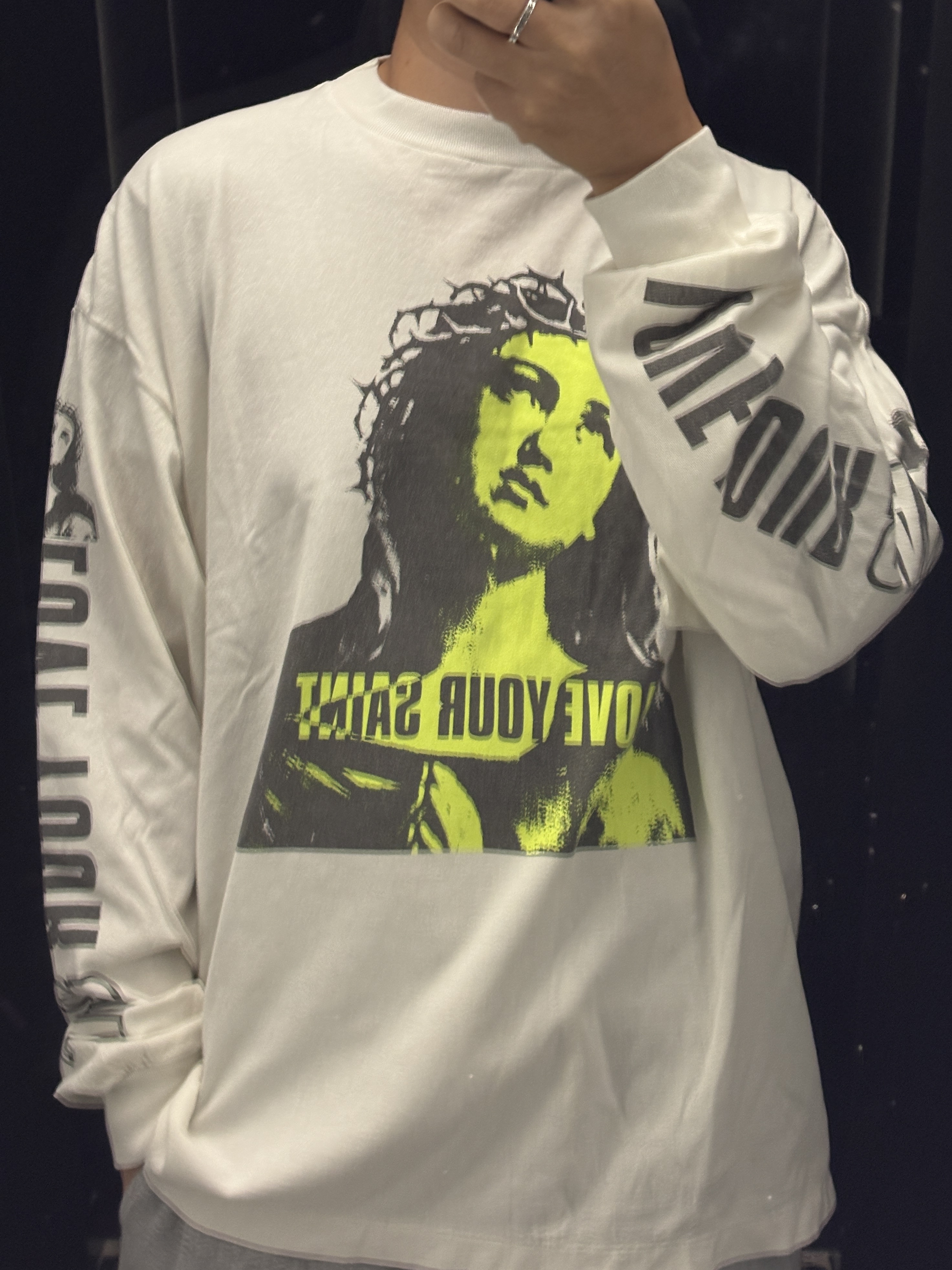 Saint Mxxxxxx Love Ur Saint L/S T-Shirt White - 24AW 착용 스타일