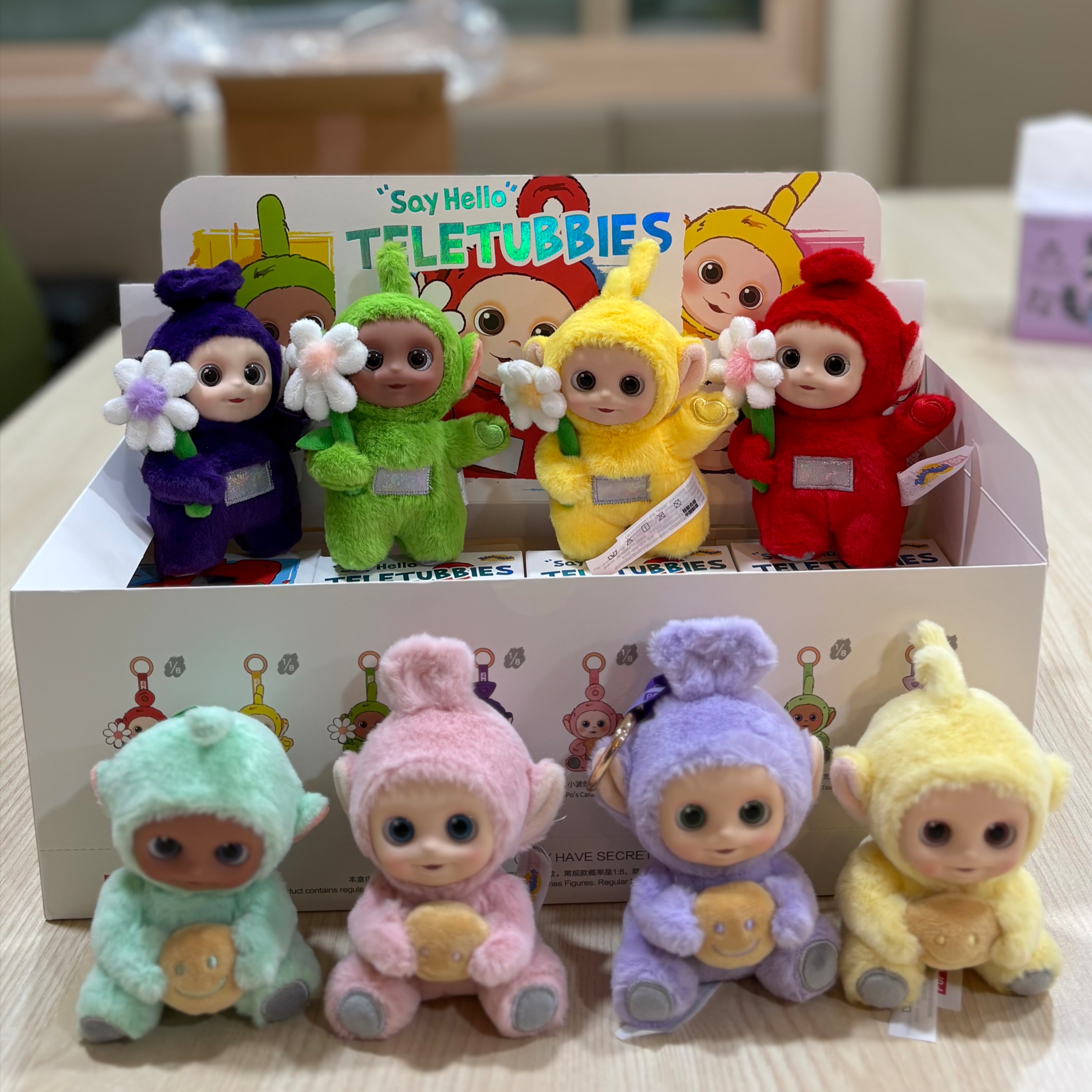 Pop Mart Teletubbies Say Hello Series Figures Sealed Case (8 Blind Boxes) 착용 스타일 - 1