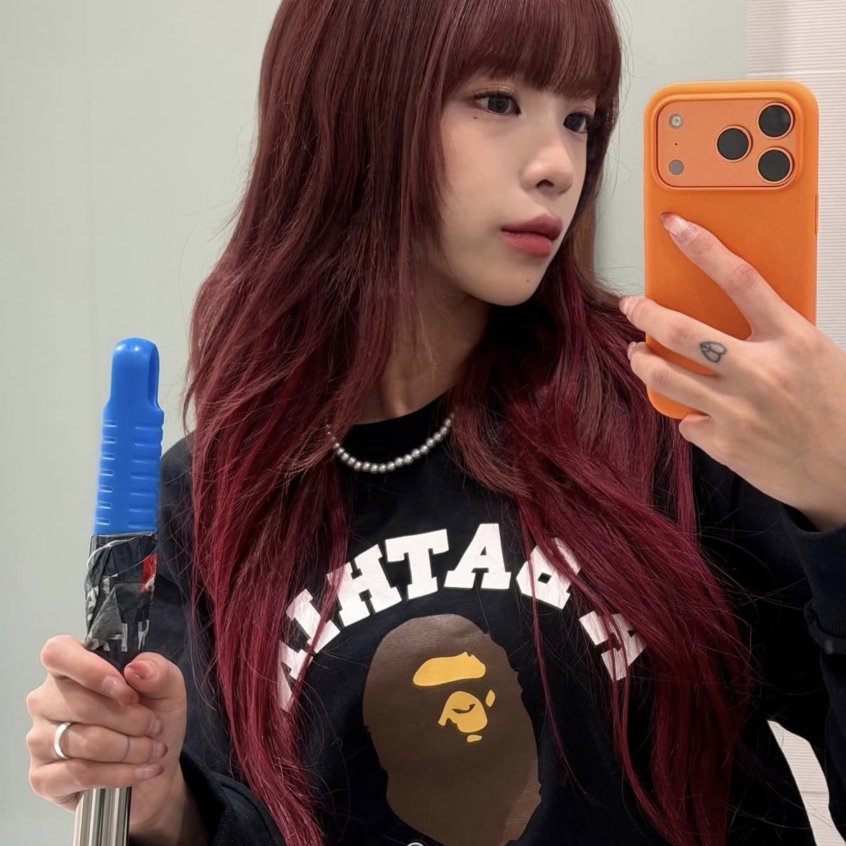 BAPE College L/S T-Shirt Black 착용 스타일