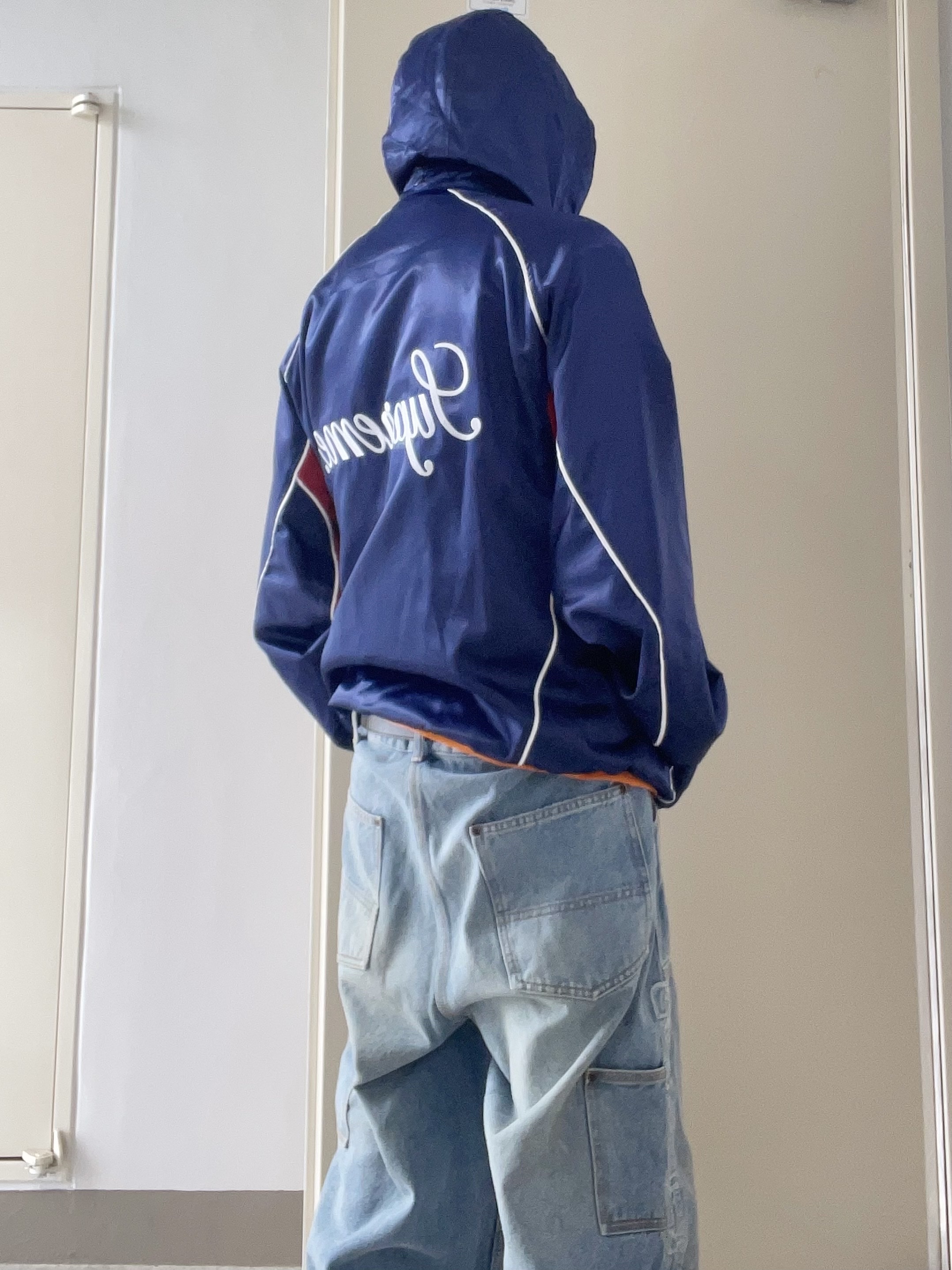 Supreme Satin Hooded Track Jacket Navy - 24SS, Supreme Reflective Double Knee Pants Denim - 25FW 착용 스타일 - 1