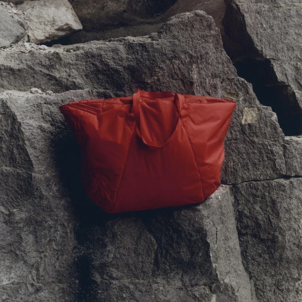 Arc'teryx System A Ogee Insulated Tote Dynasty 착용 스타일