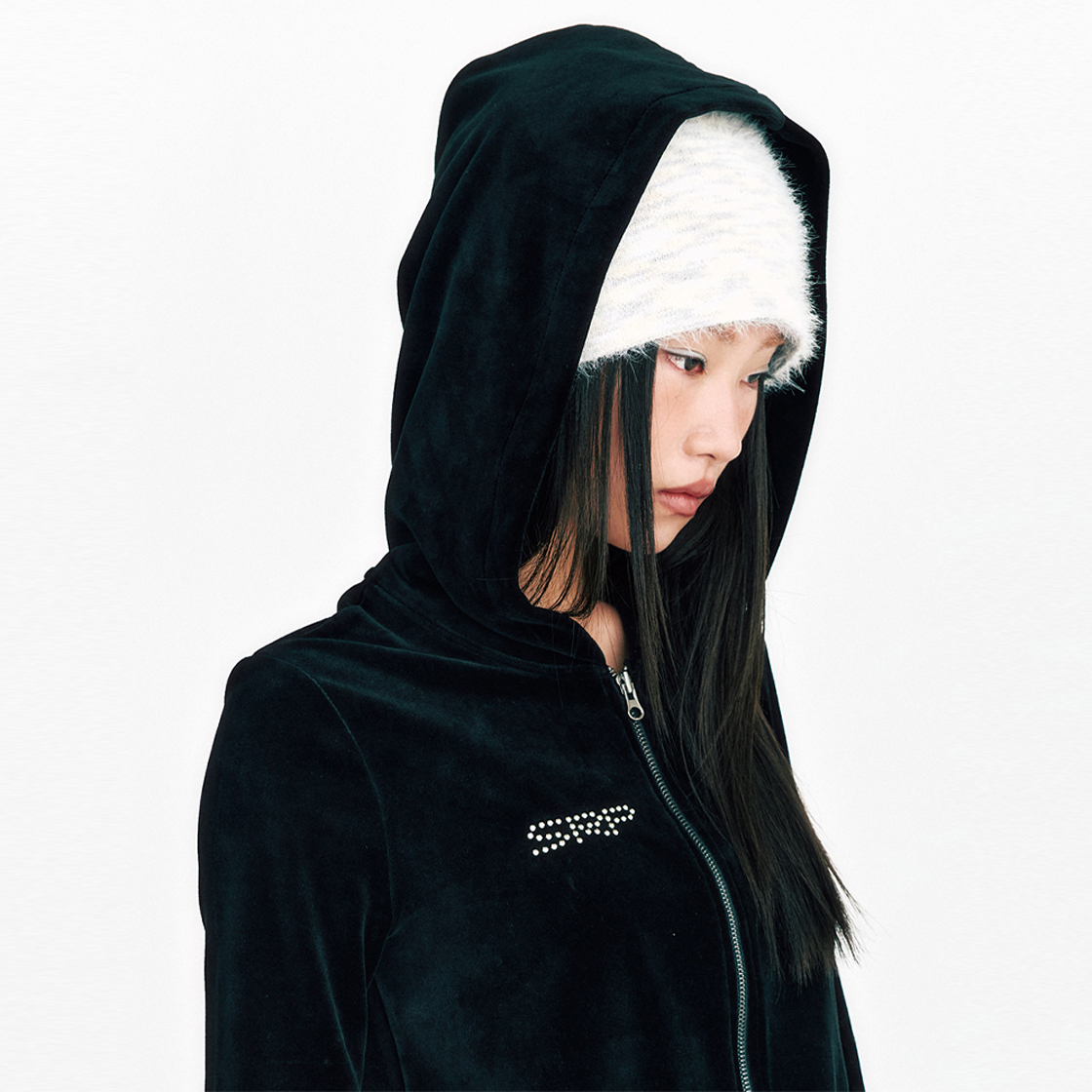 쎄르페 소프트 헤어리 그라데이션 비니 아이보리&그레이(SSERPE Soft Hairy Gradation Beanie Ivory & Grey) - 5