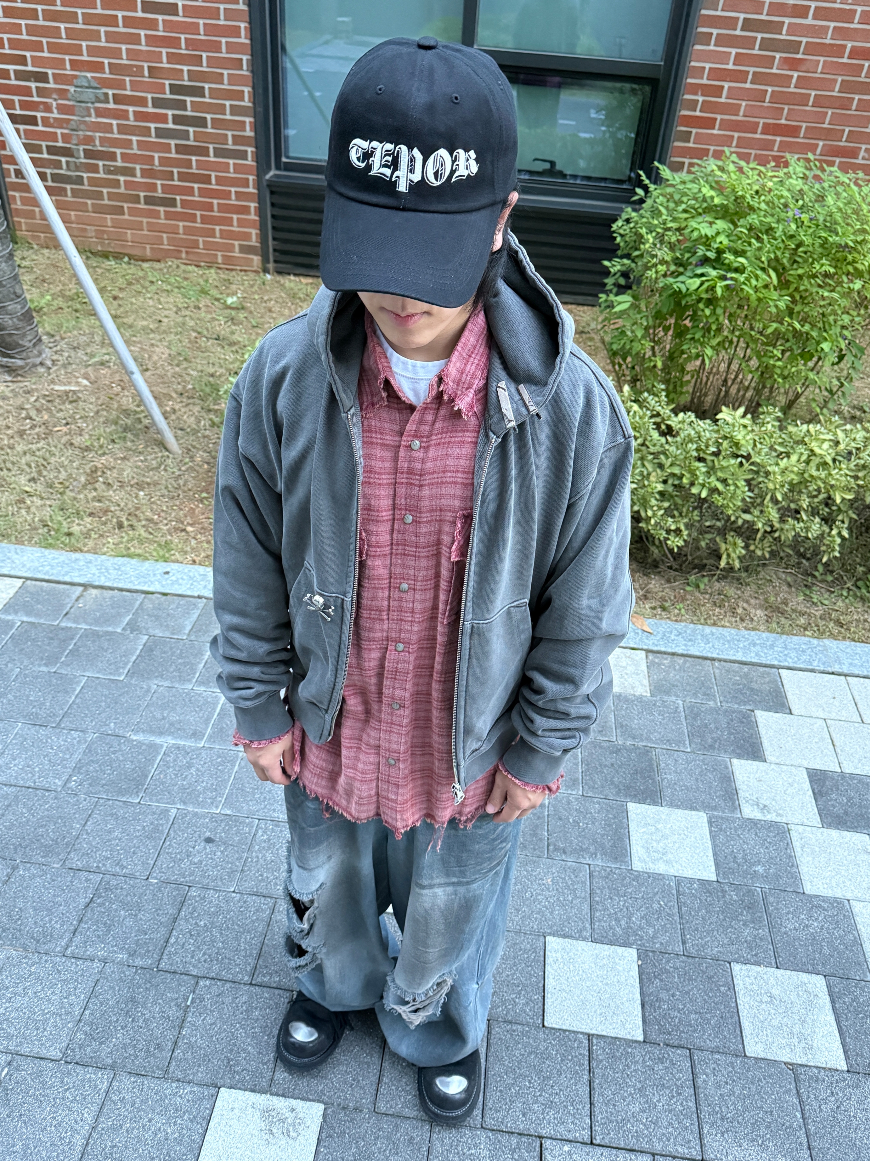 BLR Destroyed Oil Washed Wide Denim Pants Light Blue, [KREAM 단독] LOSTGARDEN Nestor 착용 스타일 - 6