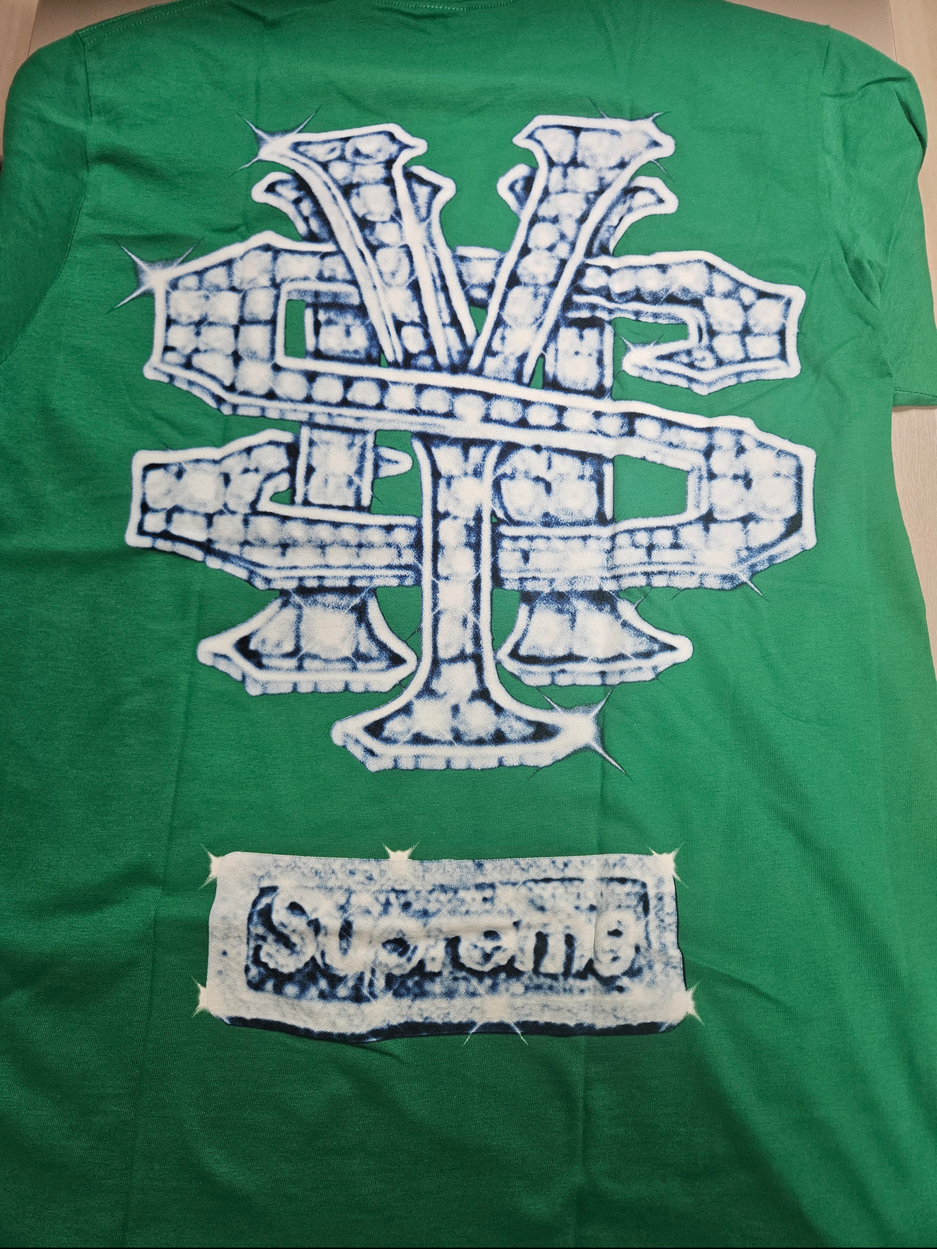 Supreme Snowman T-Shirt Green - 25FW 착용 스타일 - 6