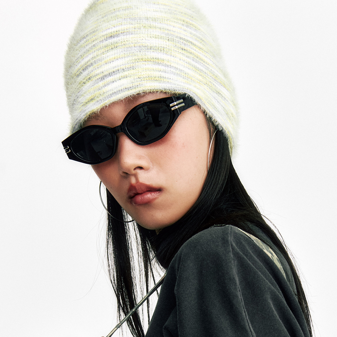 쎄르페 소프트 헤어리 그라데이션 비니 그레이&옐로우(SSERPE Soft Hairy Gradation Beanie Grey & Yellow) - 3