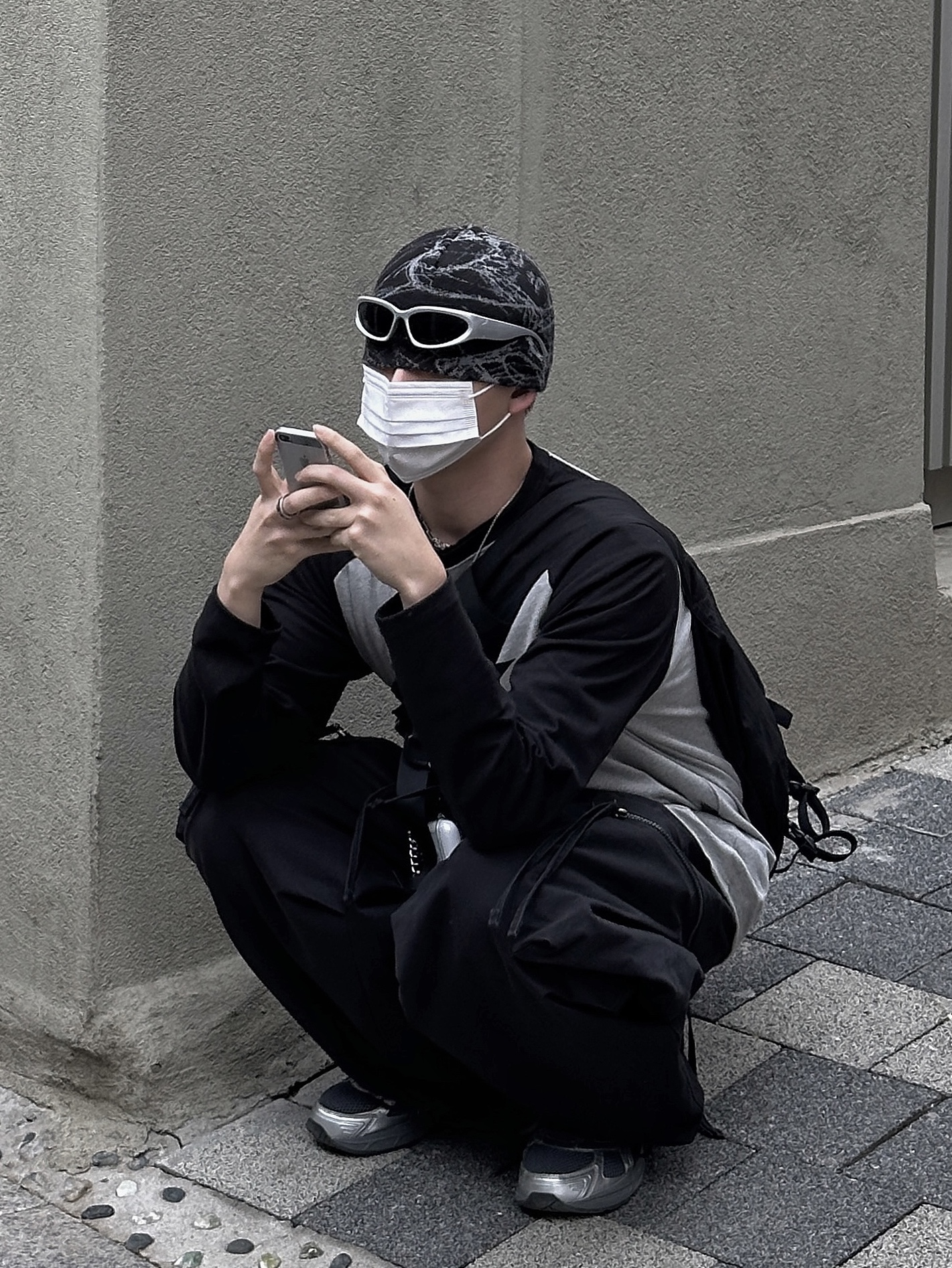 Asics Gel-1130 Steel Grey Pure Silver, Apple AirPods 4th Gen with Active Noise Cancellation (Korean Ver.) 착용 스타일
