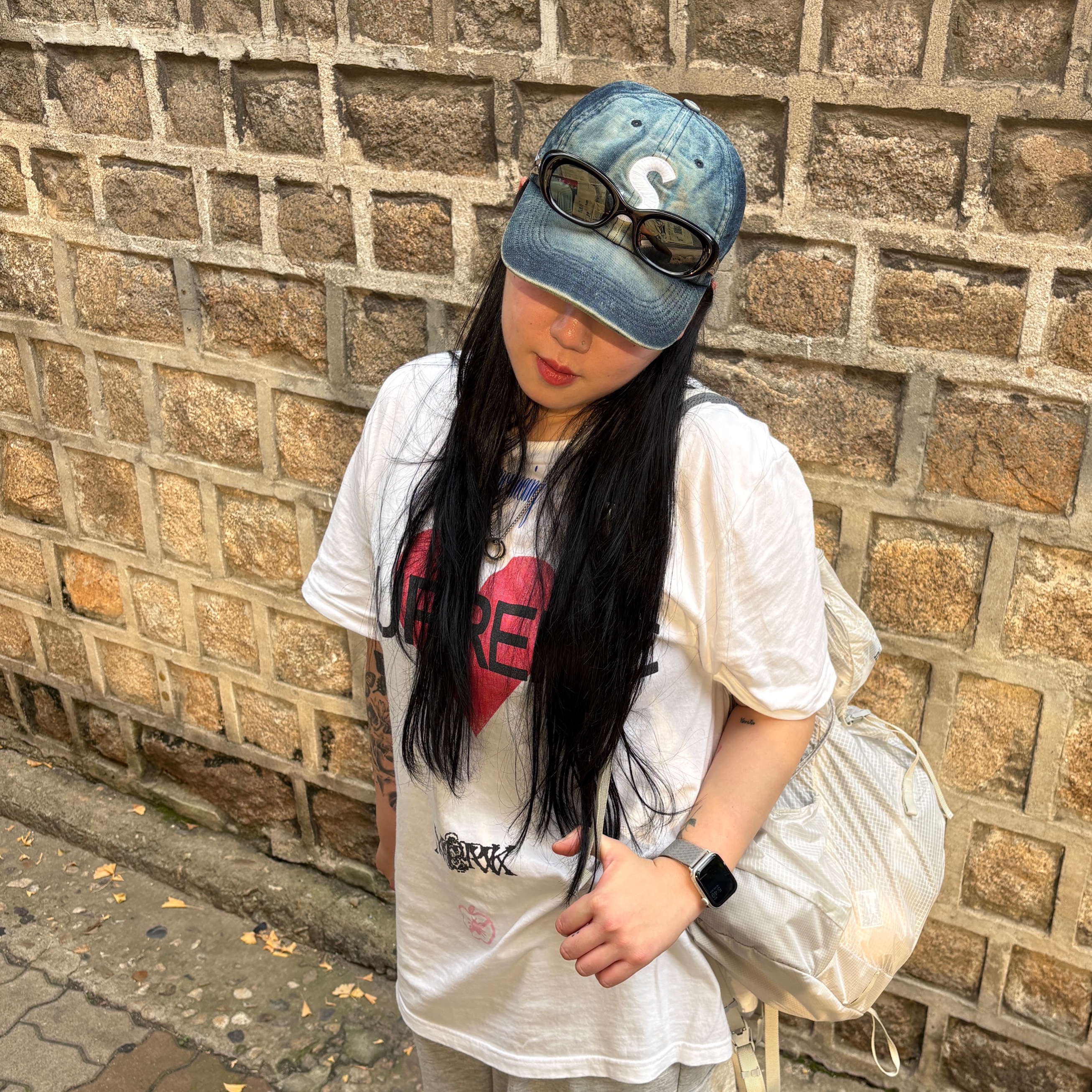 Supreme Cordura Denim S Logo 6-Panel Bleached Indigo - 25SS, (W) Nike ReactX Rejuven8 Slide Pinksicle 착용 스타일 - 2