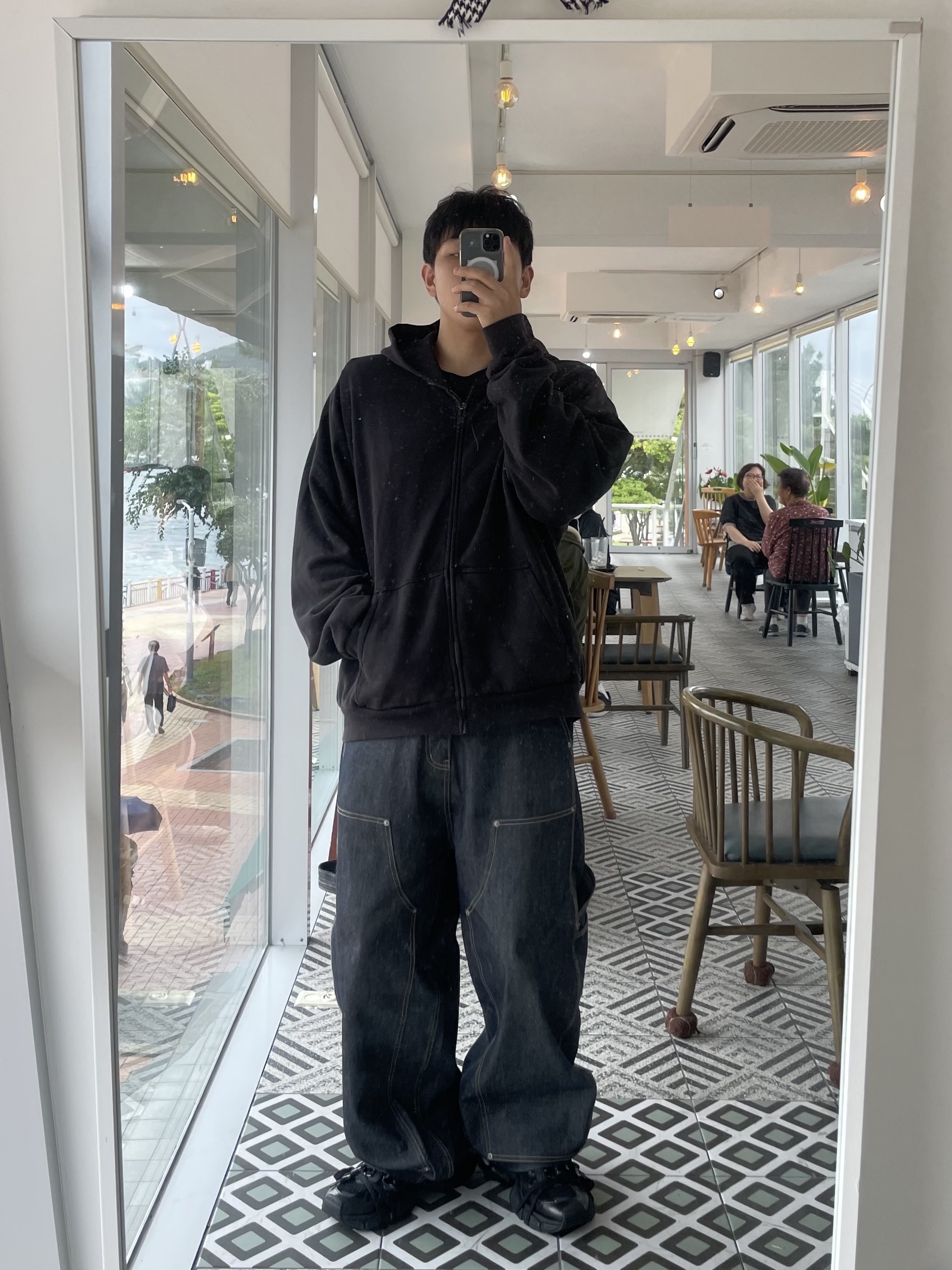 GRAILZ x KOIN SEOUL Carpenter Raw Denim Pants Indigo, Timberland Premium 6 inch Waterproof Boot Wheat Nubuck - Wide 착용 스타일 - 3
