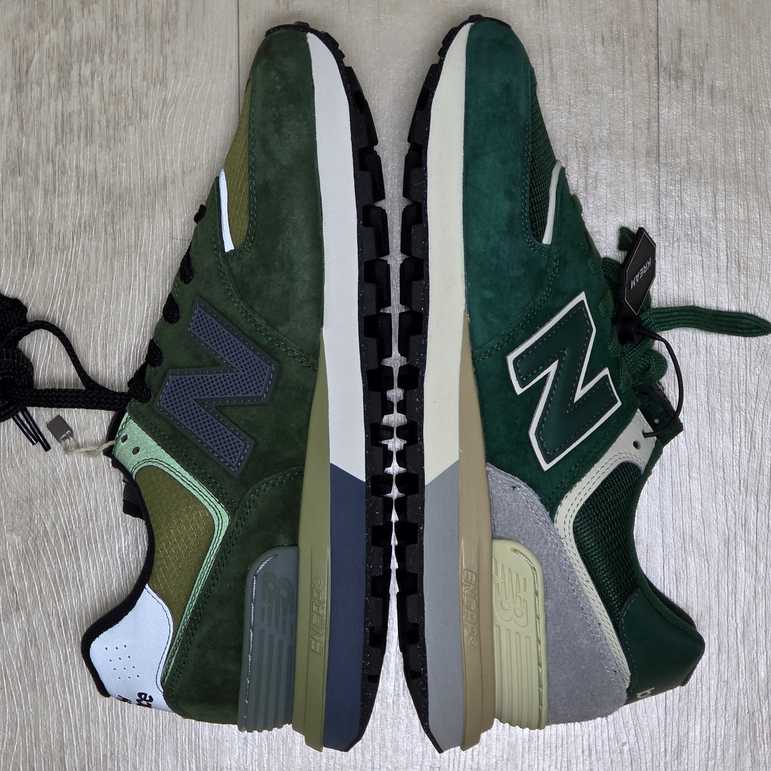 New Balance 574 Legacy Green, New Balance x Stone Island 574 Legacy Dark Green 착용 스타일 - 2