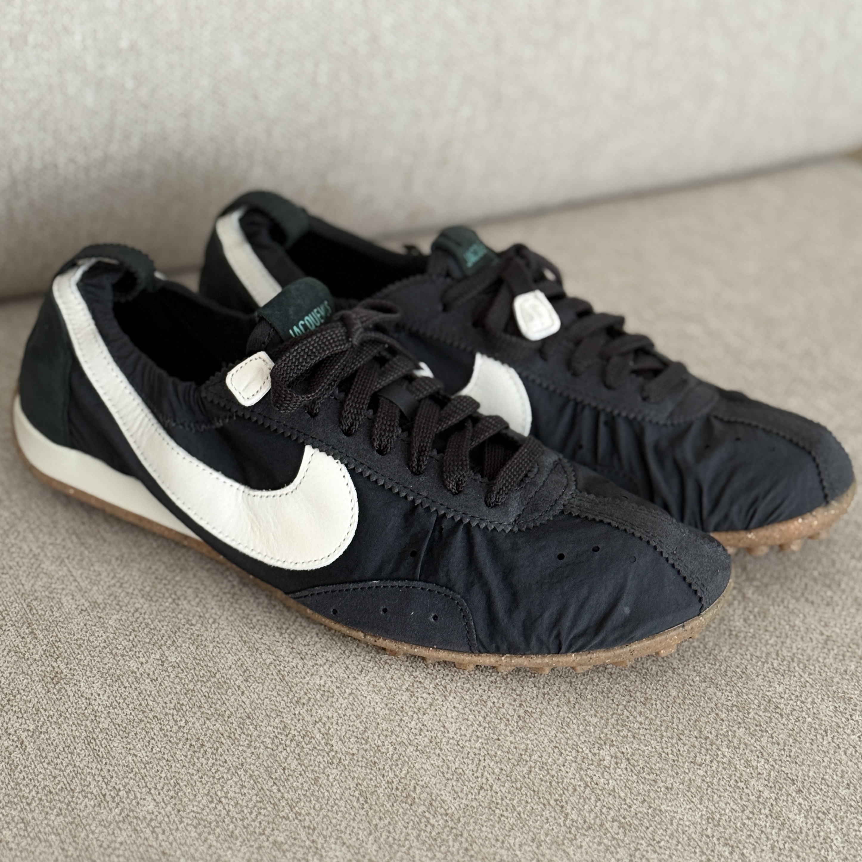 Nike x Jacquemus Moon Shoe SP Off Noir Cashmere 착용 스타일