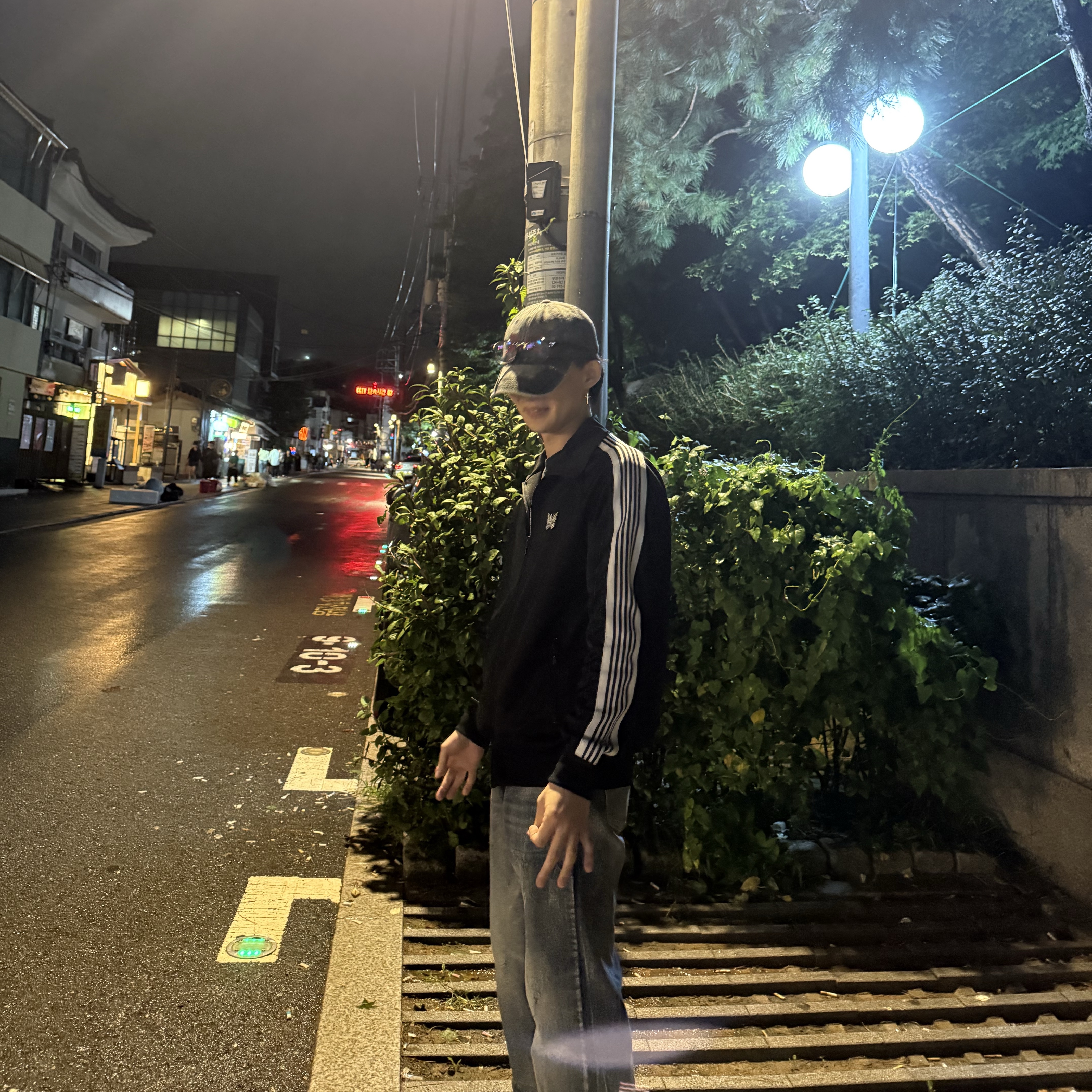 Needles Track Jacket Poly Smooth Black White 착용 스타일