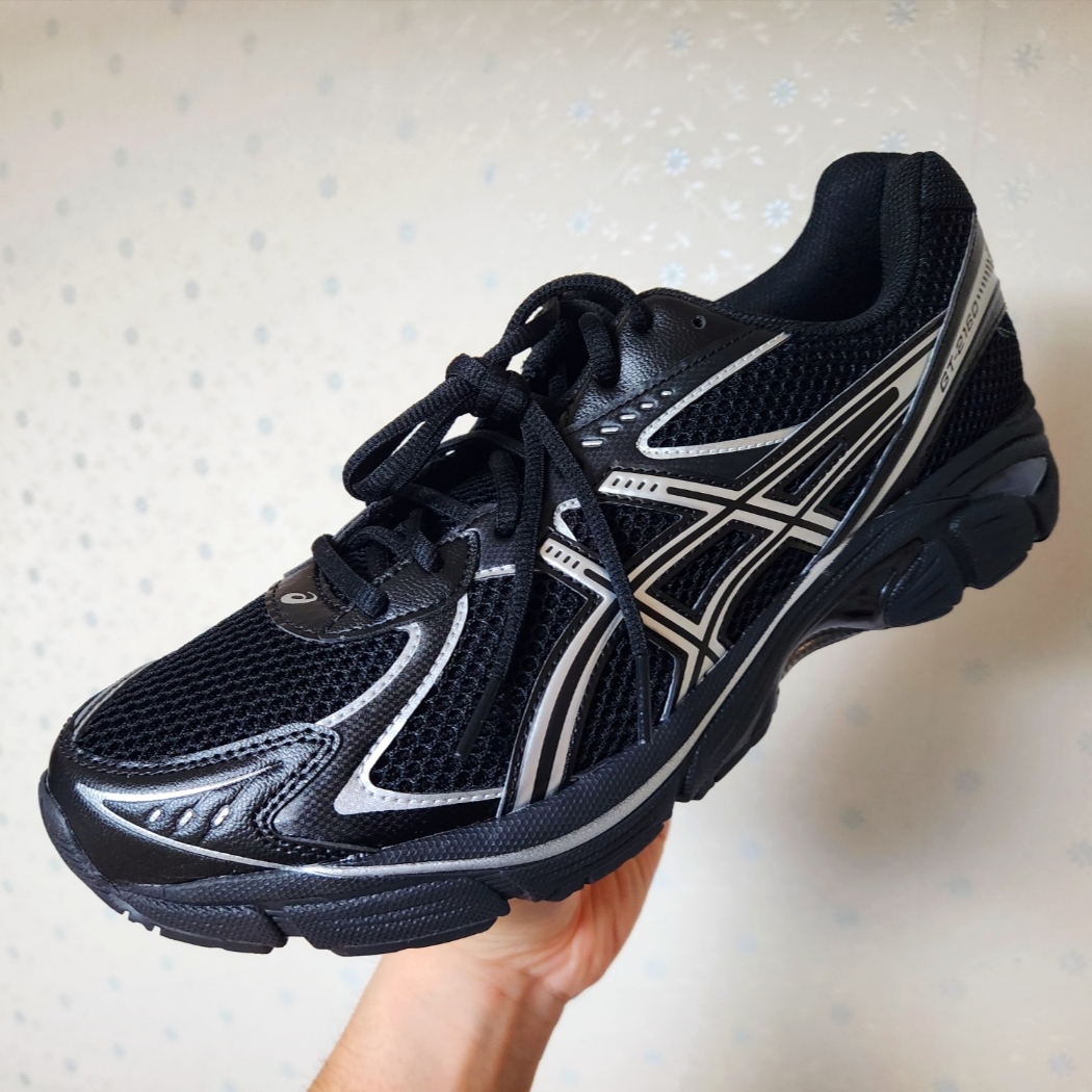 Asics GT-2160 Black Pure Silver 착용 스타일 - 1