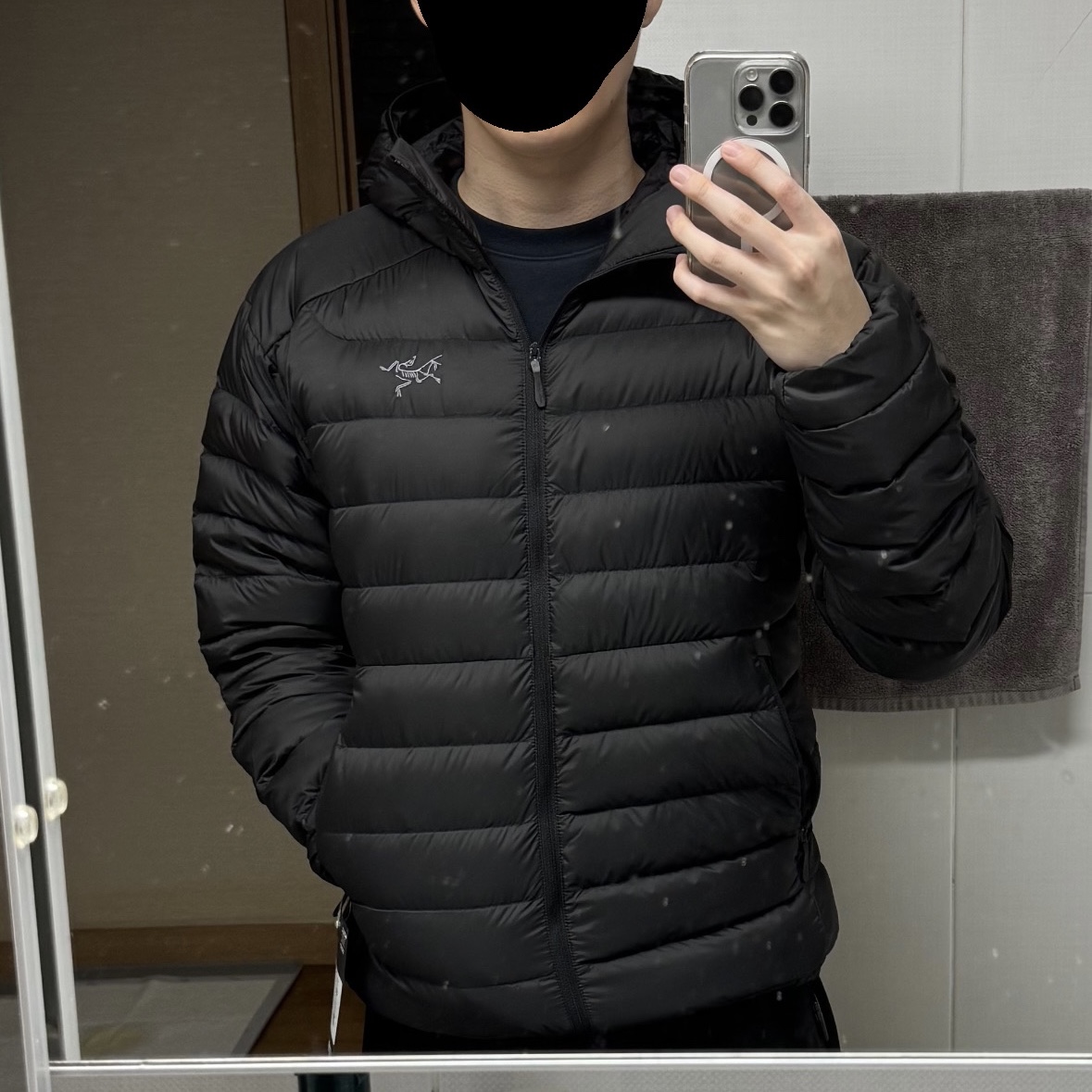 Arc'teryx Cerium Hoody Black 착용 스타일