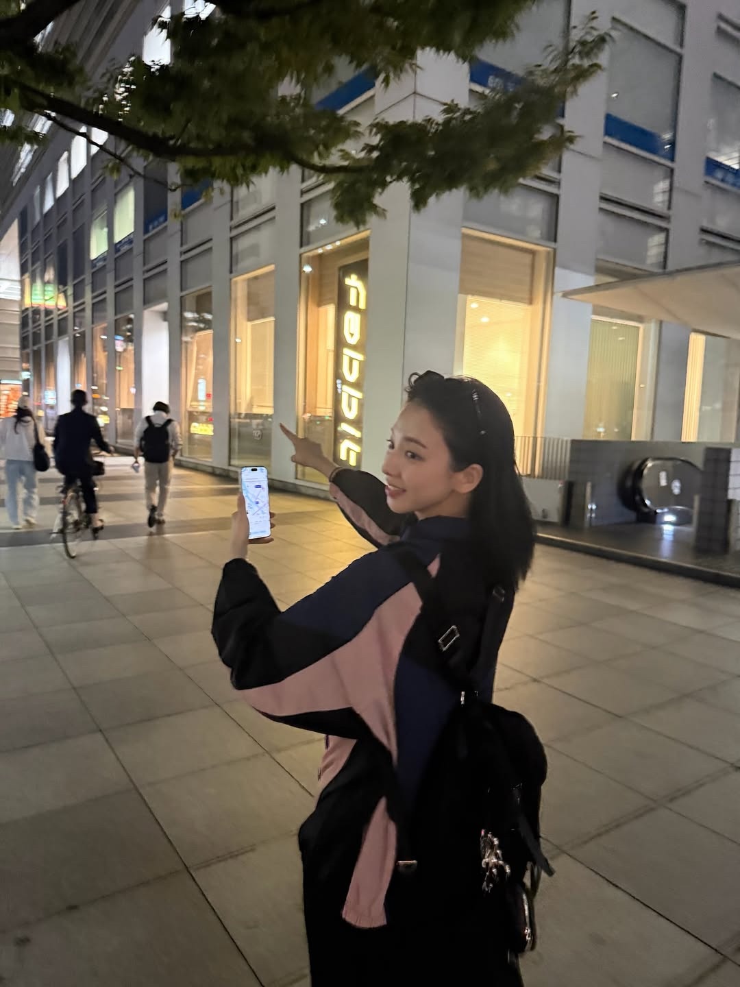 (W) Nike NSW Oversized Track Jacket Midnight Navy Black - Asia 착용 스타일 - 2