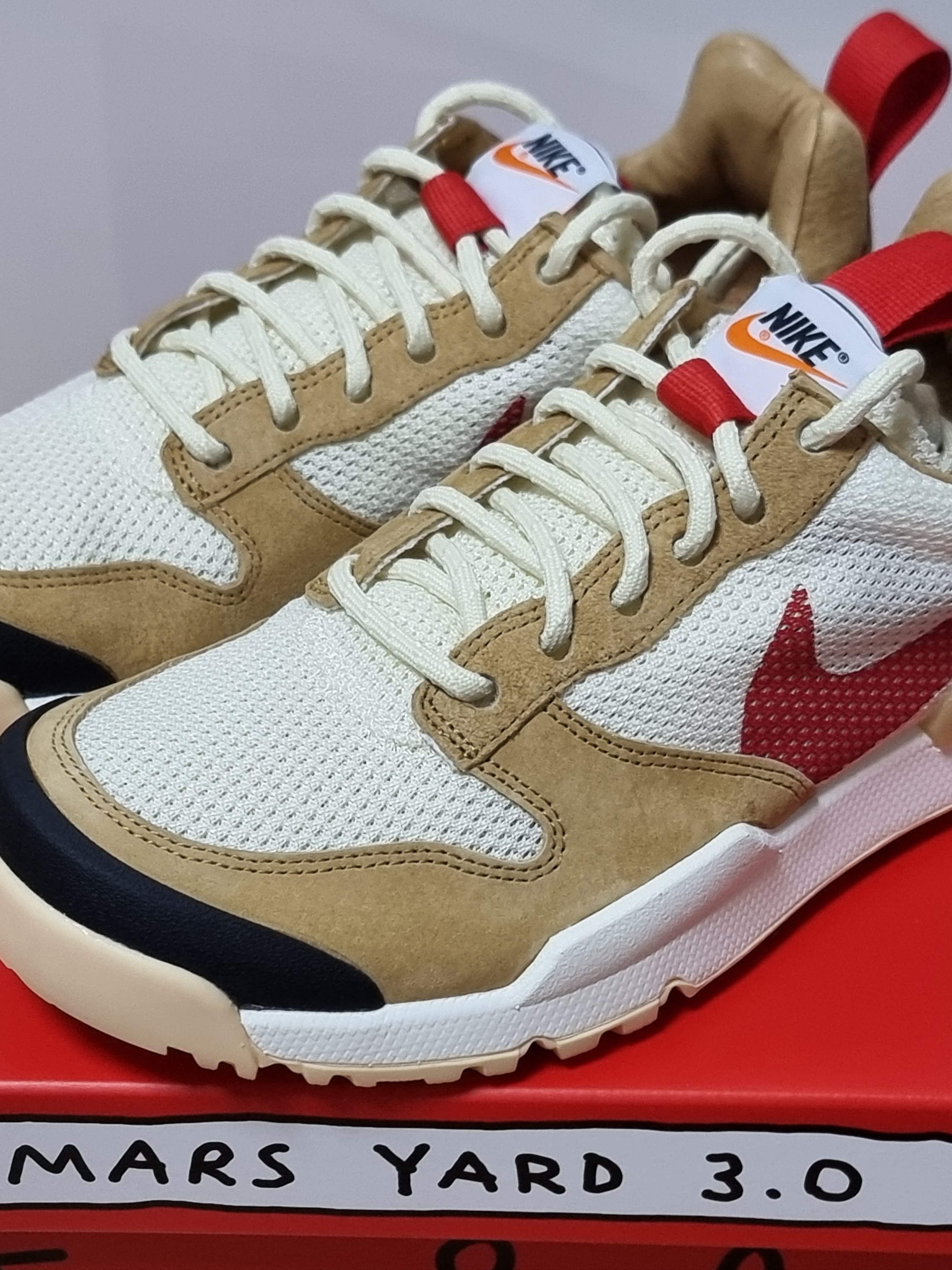 Nike x Tom Sachs Mars Yard Shoe 3.0 Space Camp, Satur x Hanwha Eagles Denim Half Sleeve Shirts Blue 착용 스타일 - 1