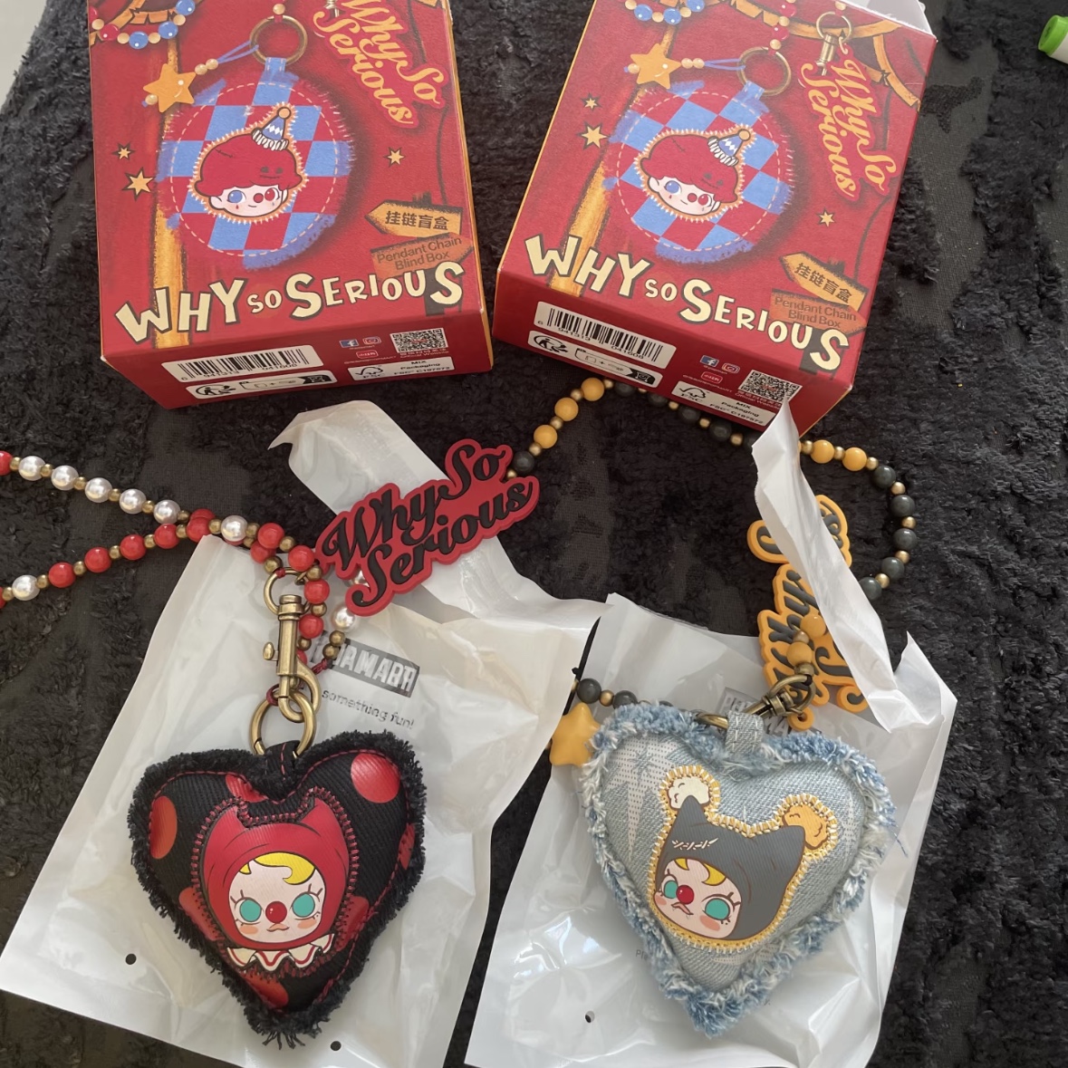 Pop Mart Why So Serious Series Pendant Chain String Puppet (Opened Case), Pop Mart Why So Serious Series Pendant Chain Crimson Dancer (Opened Case) 착용 스타일