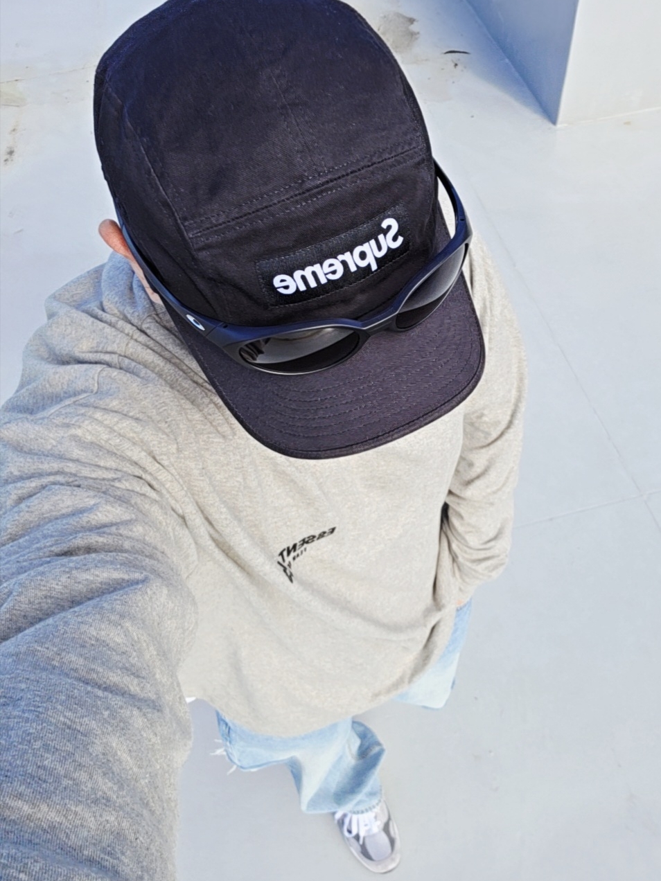 Oakley Eye Jacket Redux Matte Black Frame Prizm Grey Lenses High Bridge Fit, Supreme Washed Chino Twill Camp Cap Black 착용 스타일