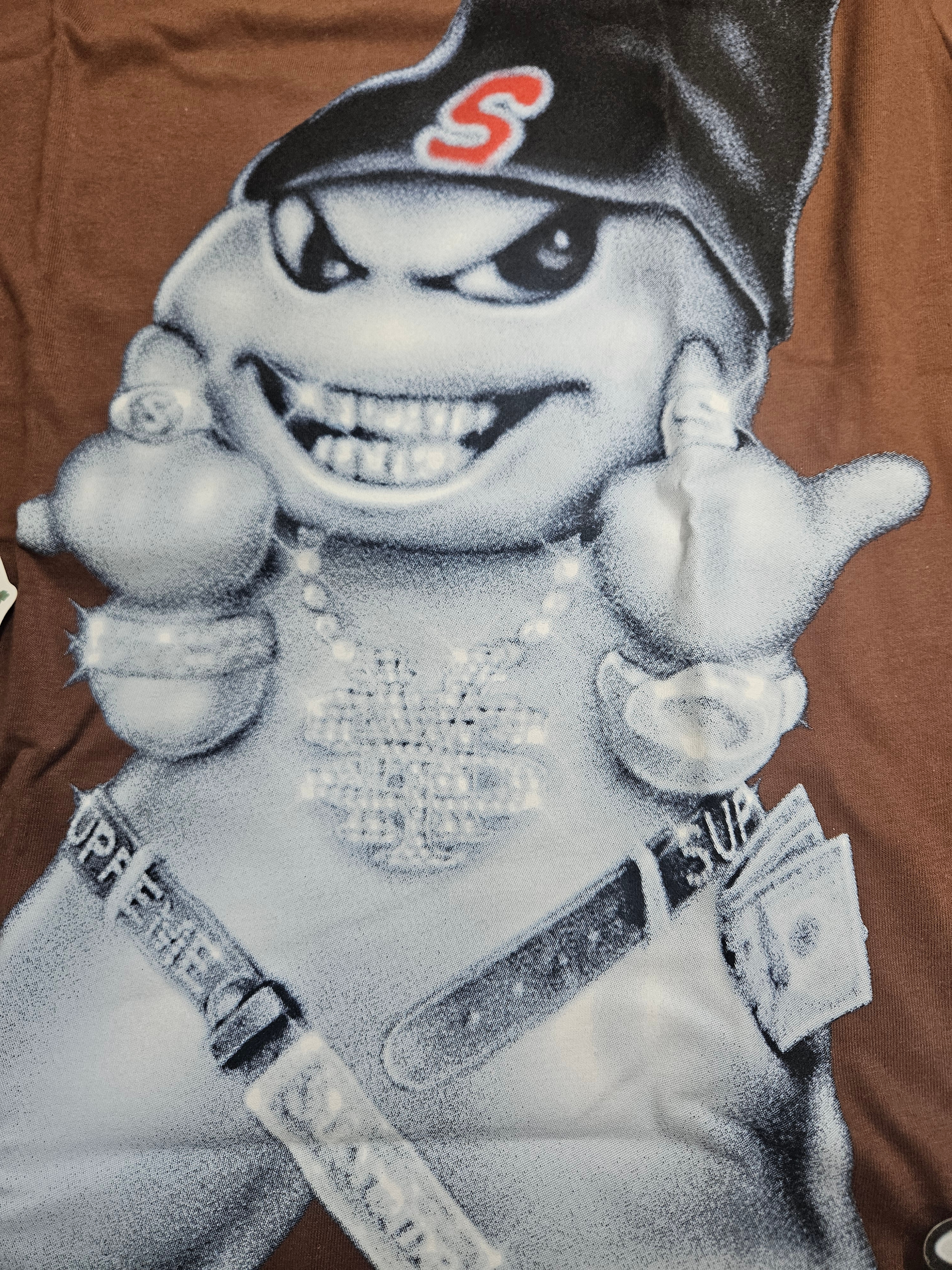 Supreme Snowman T-Shirt Brown - 25FW 착용 스타일 - 2